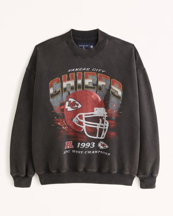 Women's Kansas City Chiefs Graphic Crew Sweatshirt | Women's | Abercrombie.com | Abercrombie & Fitch (US)