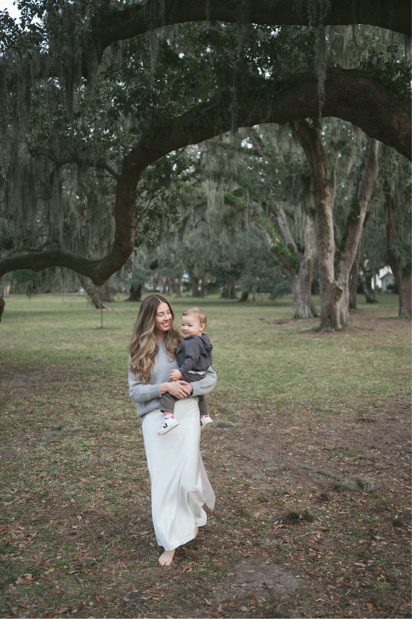 holiday family photos styling 

#LTKHoliday #LTKkids #LTKfamily