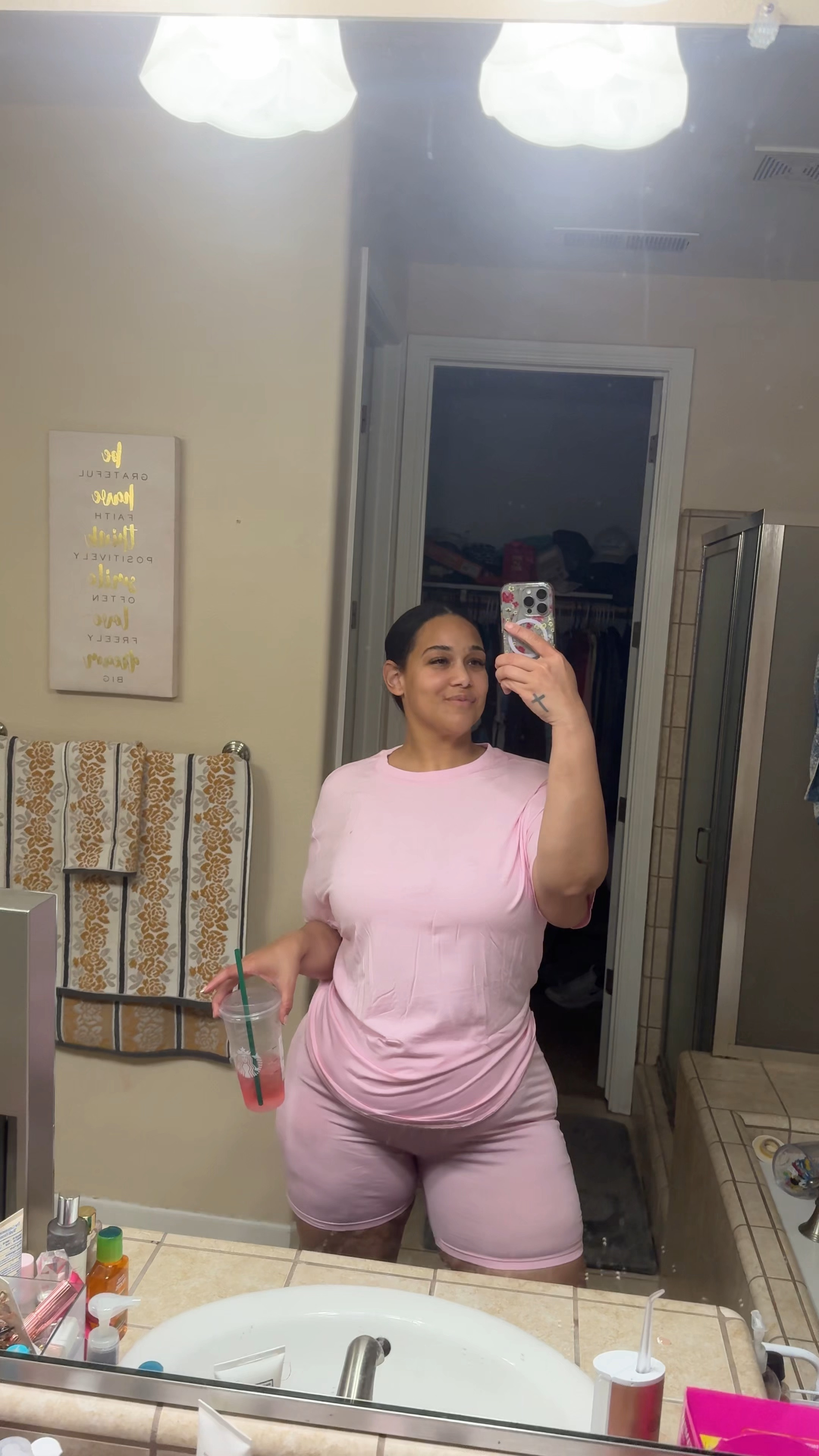 CUTE & COZY LOUNGE PJS! OVERSIZED TEE & BIKE SHORTS 🩷

#LTKStyleTip #LTKPlusSize #LTKMidsize