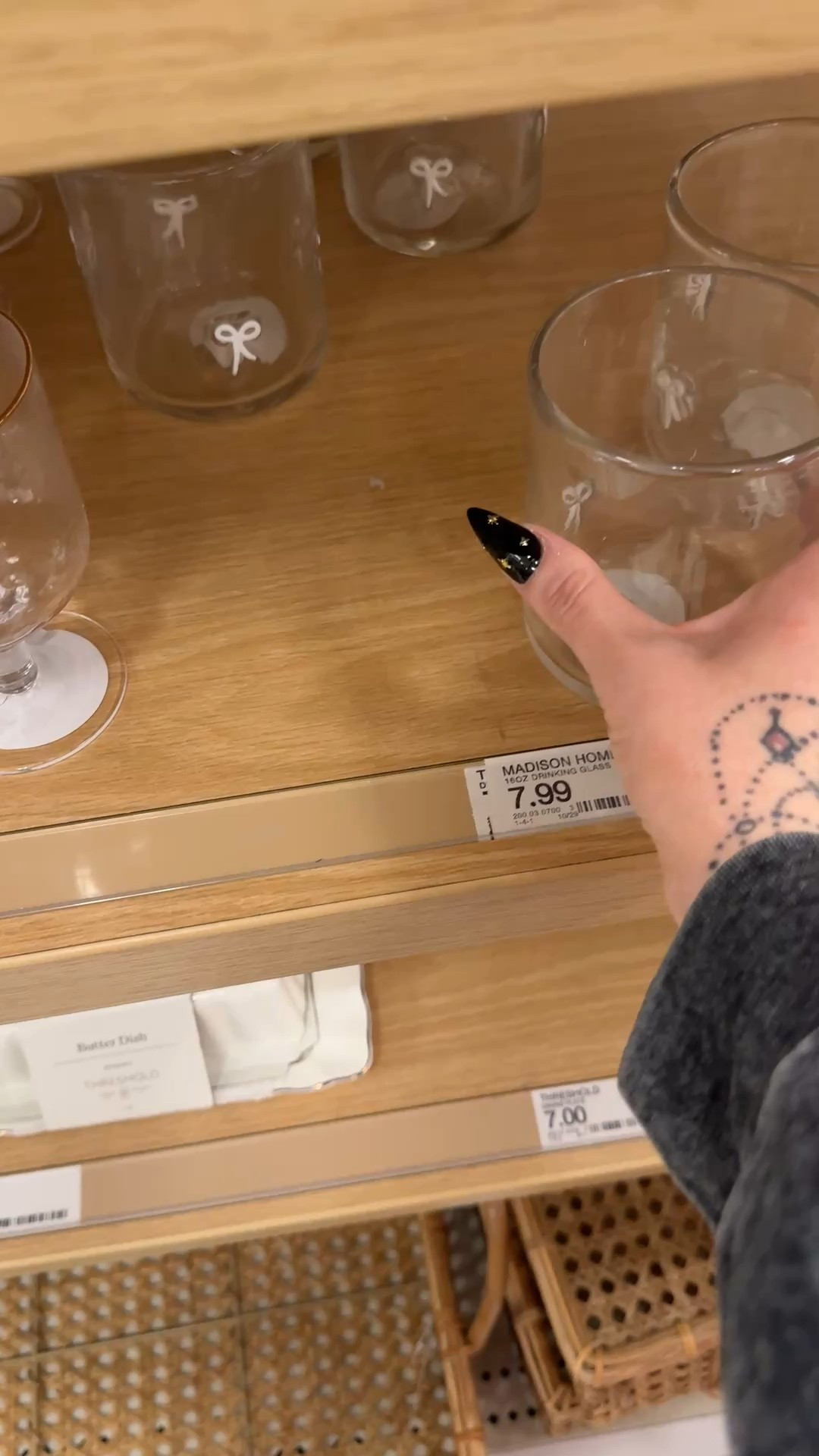 I’m very particular when it comes to glassware.. and the size, shape, AND BOWS! Not to mention the price. This was a complete win! 

#LTKHome #LTKSeasonal #LTKHoliday