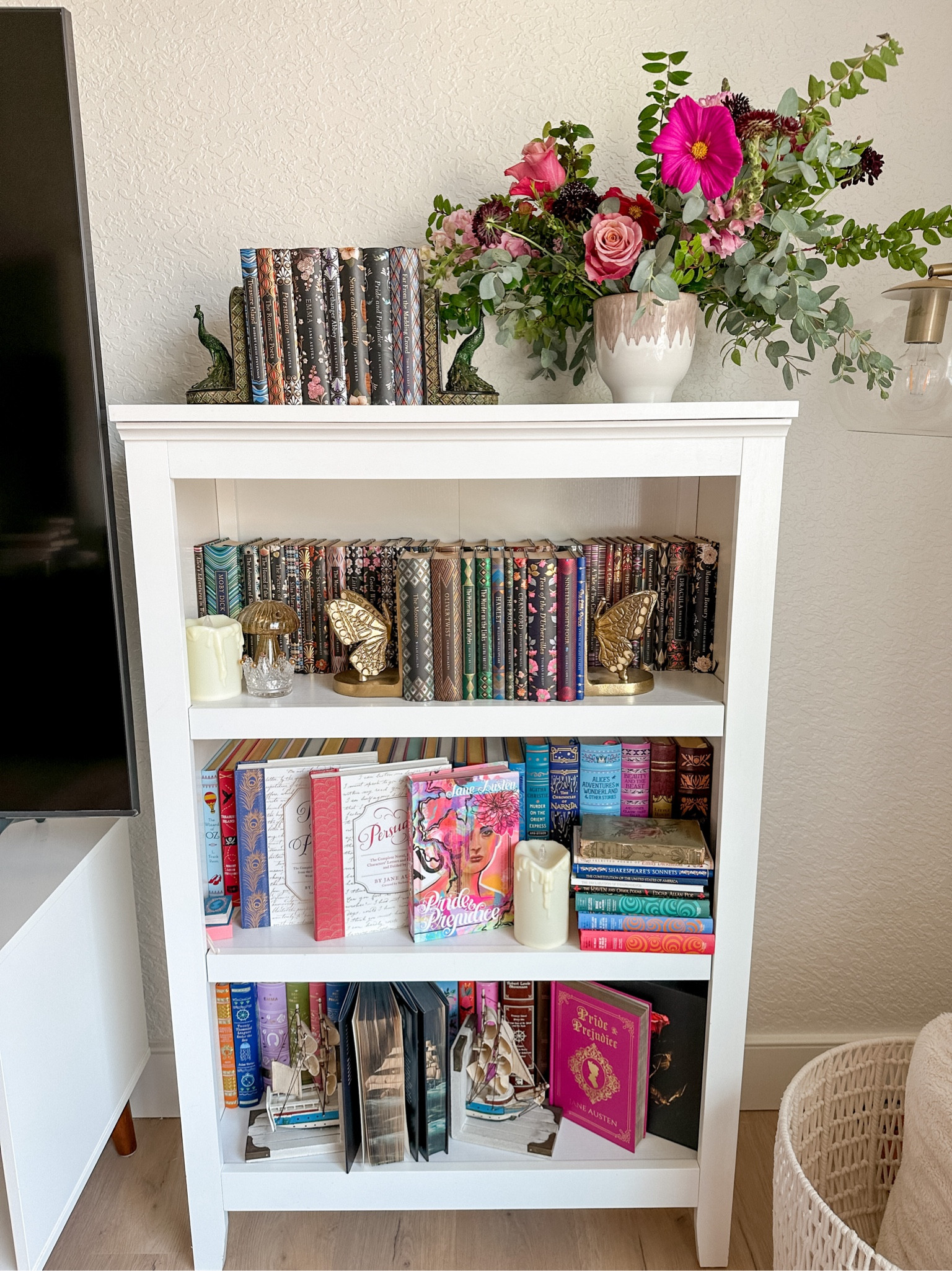 My favorite bookshelf! 

#LTKhome