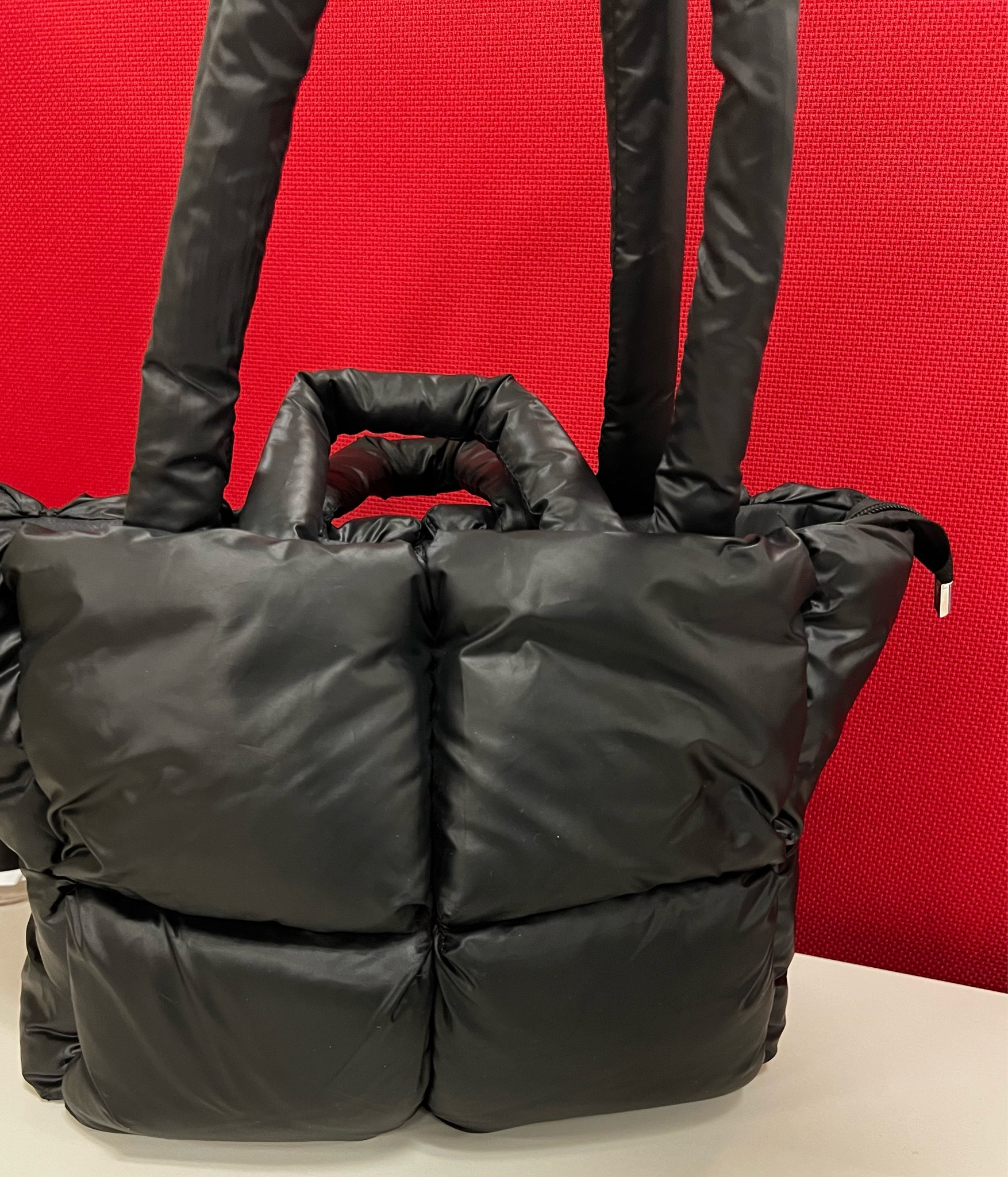 Puffer Tote Bag // purse // quilted 

#LTKfindsunder50 #LTKitbag #LTKSeasonal