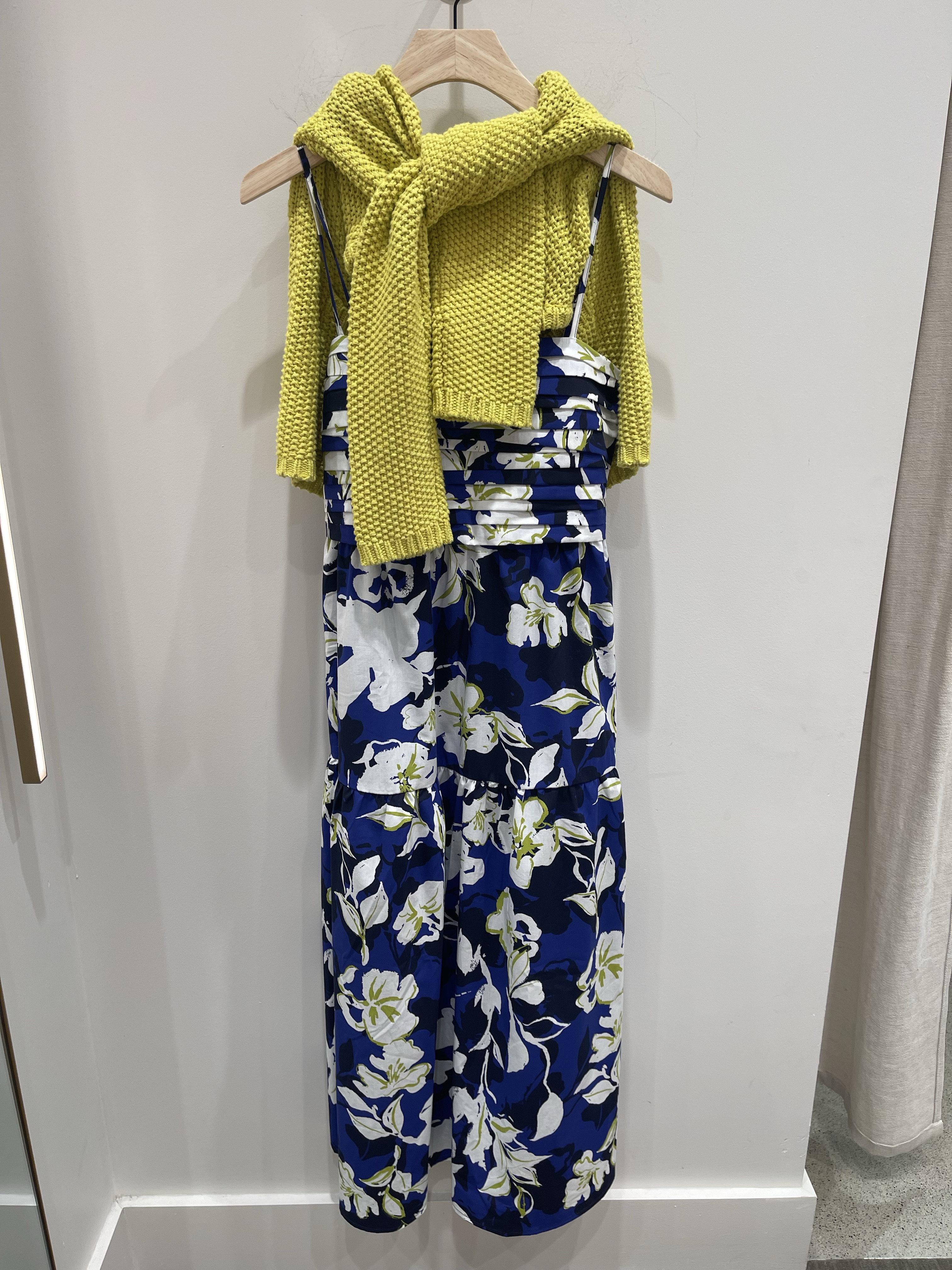 Spring outfit Inspo from EVEREVE

Spring style // spring outfit // white jeans // how to style // white denim // spring look // casual outfit // casual style // what to wear // vacation style // vacation outfit // elevated casual 

#LTKFindsUnder100 #LTKStyleTip #LTKFindsUnder50