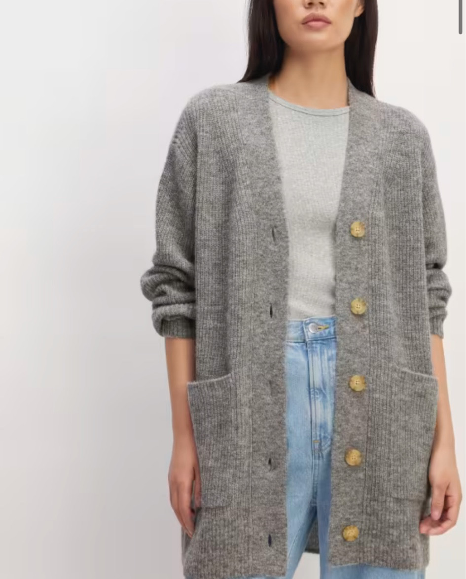 Crazy sale only a few sizes available 

#LTKSummerSales #LTKSaleAlert #LTKSeasonal