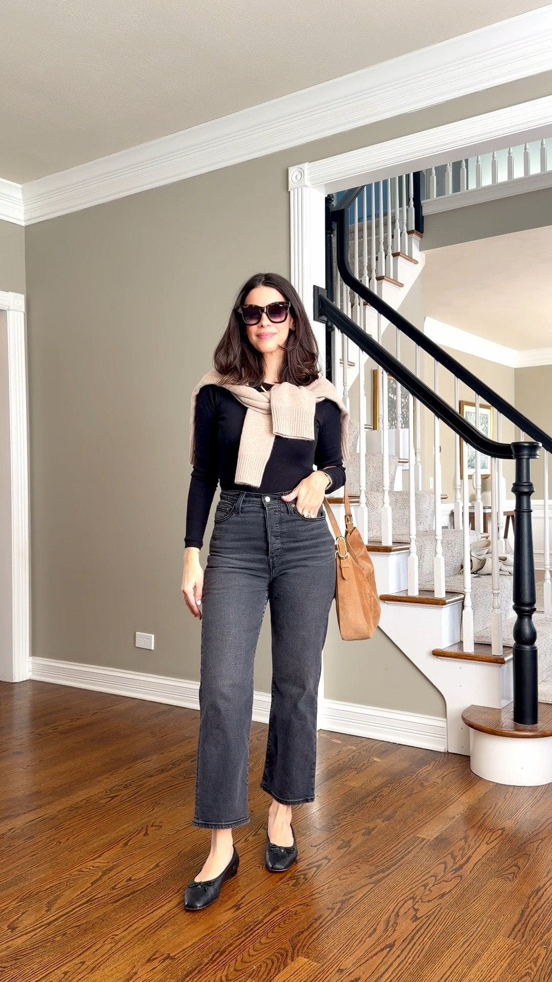 GRWM black top, Levi’s jeans, cashmere sweater and flats
This suede bag I’m taking from fall to late winter 


#LTKgrwm #LTKootd #LTKSeasonal