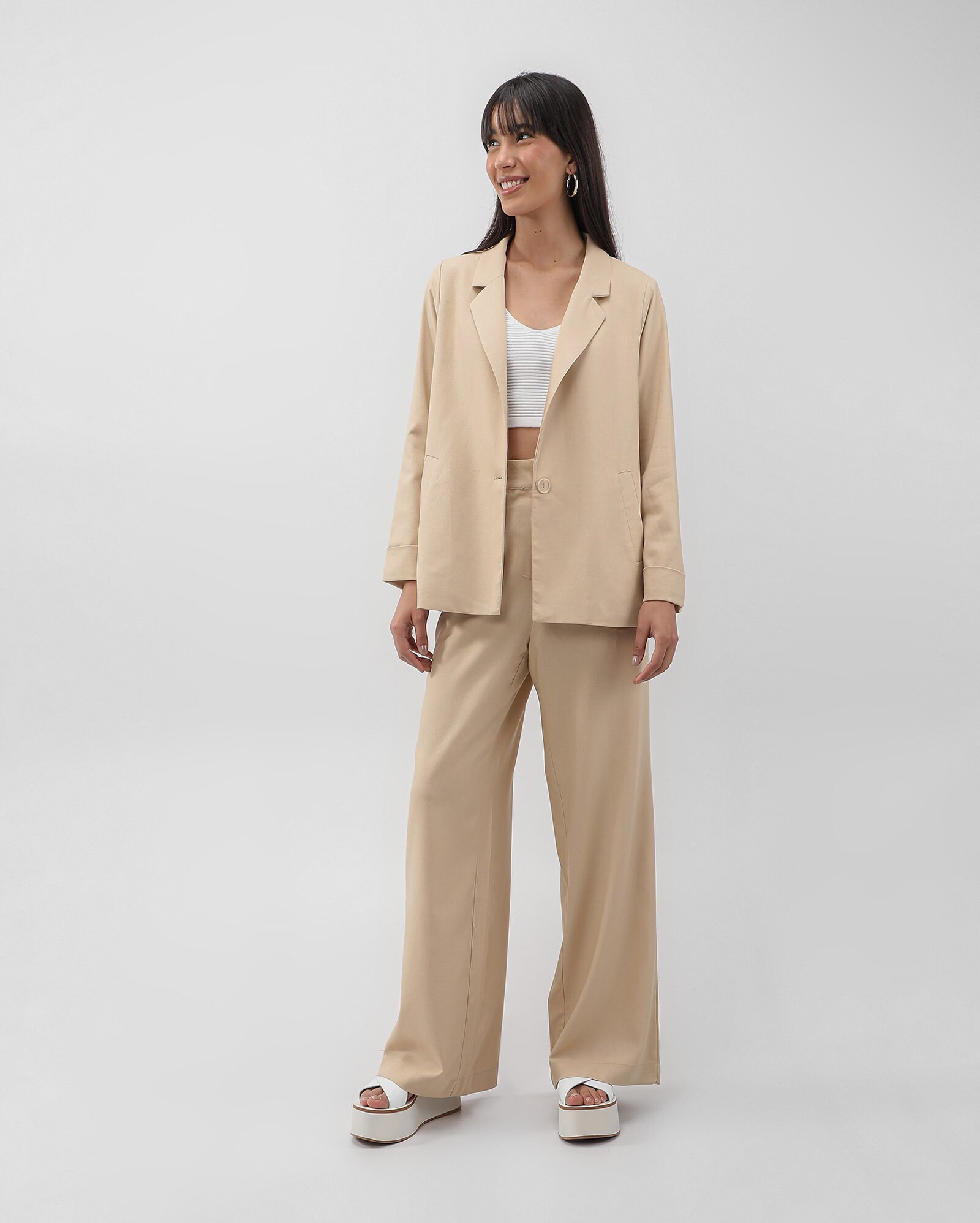 Calça feminina reta em viscolinho cós elástico bege | Pool by Riachuelo | Riachuelo (BR)