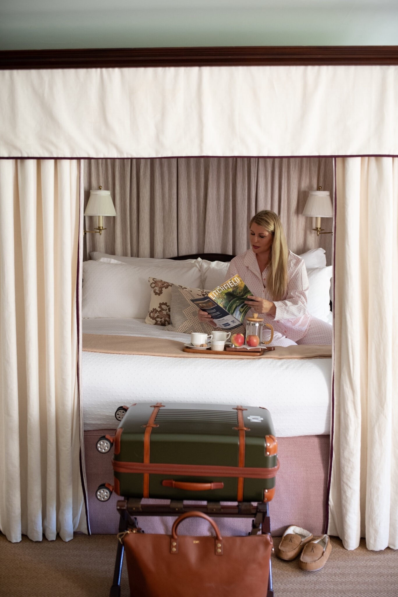 Ready for fall travels with my leather weekender tote & green & leather luggagee