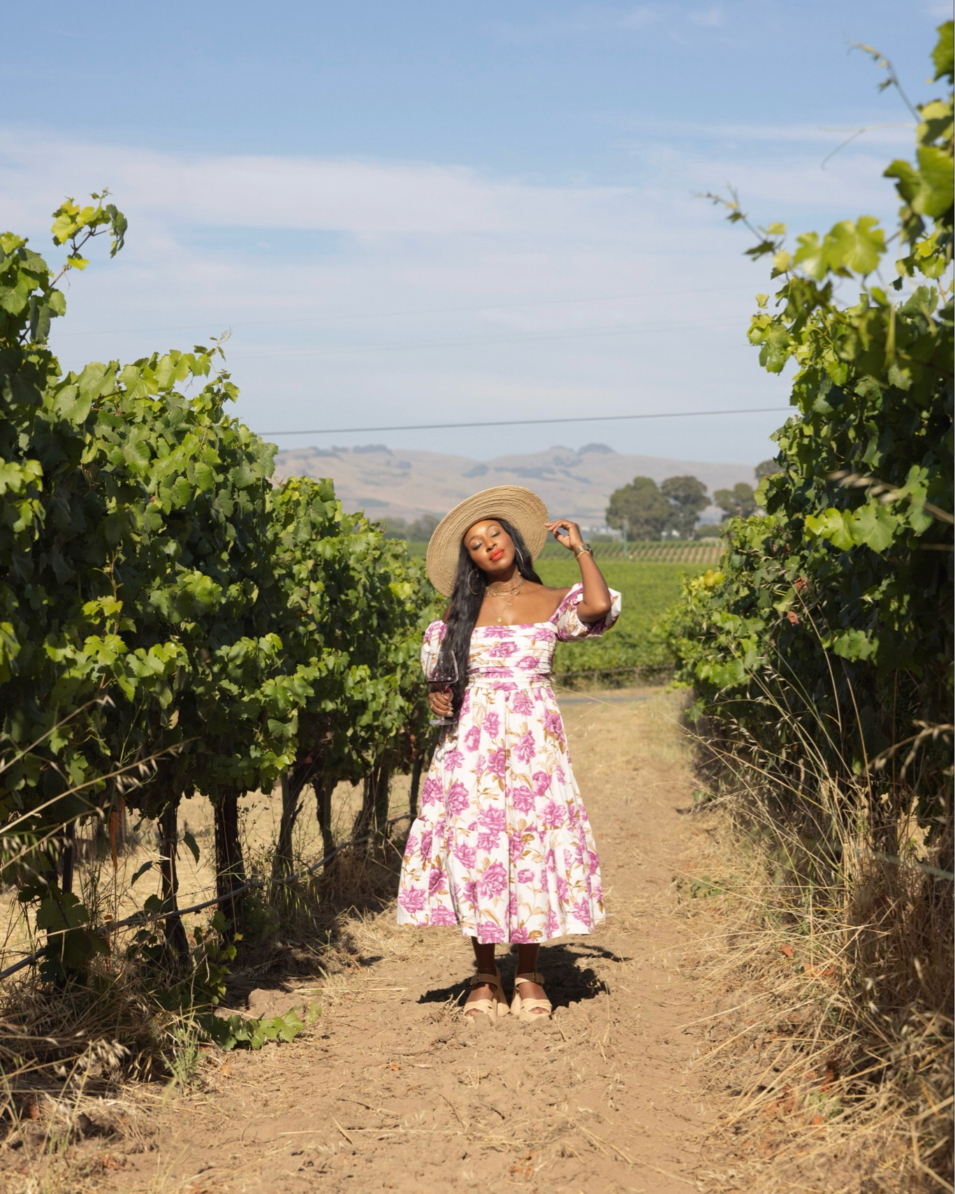 Enjoying the sunny wine scenery in this poplin flowery dress.

Size - Medium 5”3
#ootd #flowerydress #sunnydays

#LTKFind #LTKstyletip #LTKmidsize