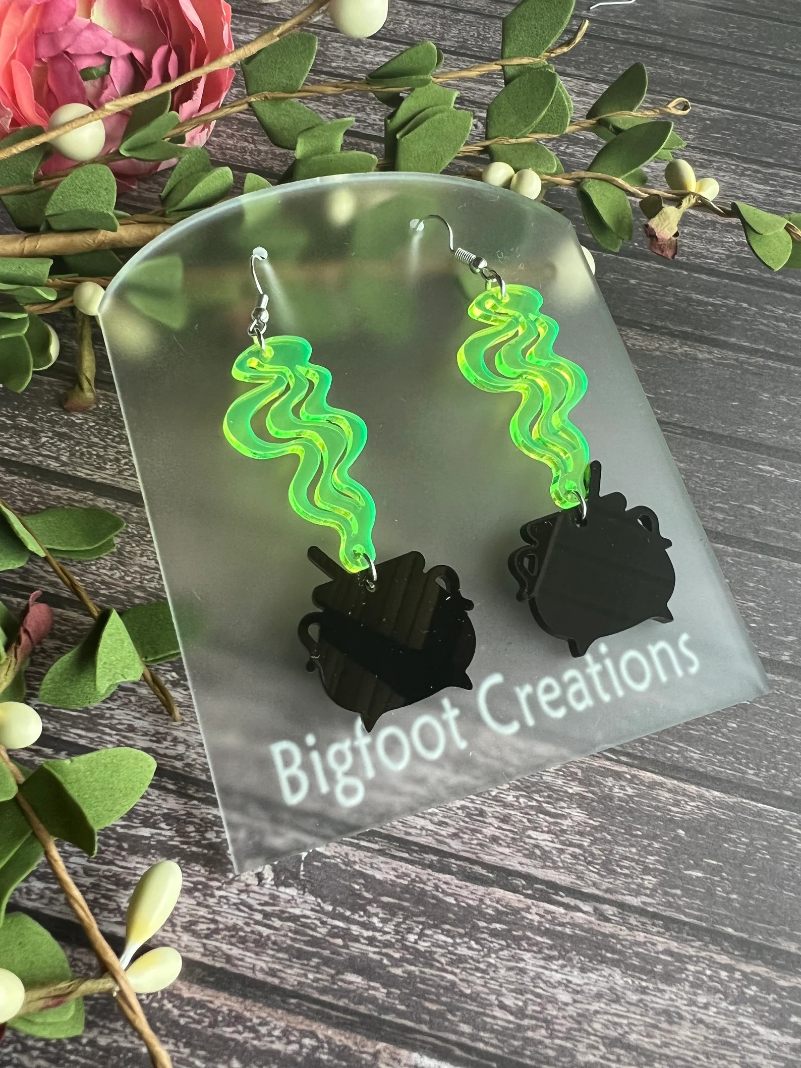 Witches Cauldron Earrings, Green and black Halloween Earrings, Witch Earrings | Etsy (Global)