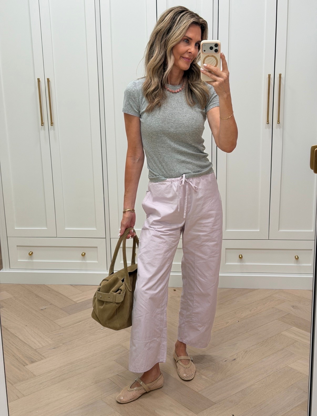BACK IN STOCK! Selling quickly. I’m 5’6” wearing XS 
@jcrew 
@Brochu Walker 

Size small in featherweight tee