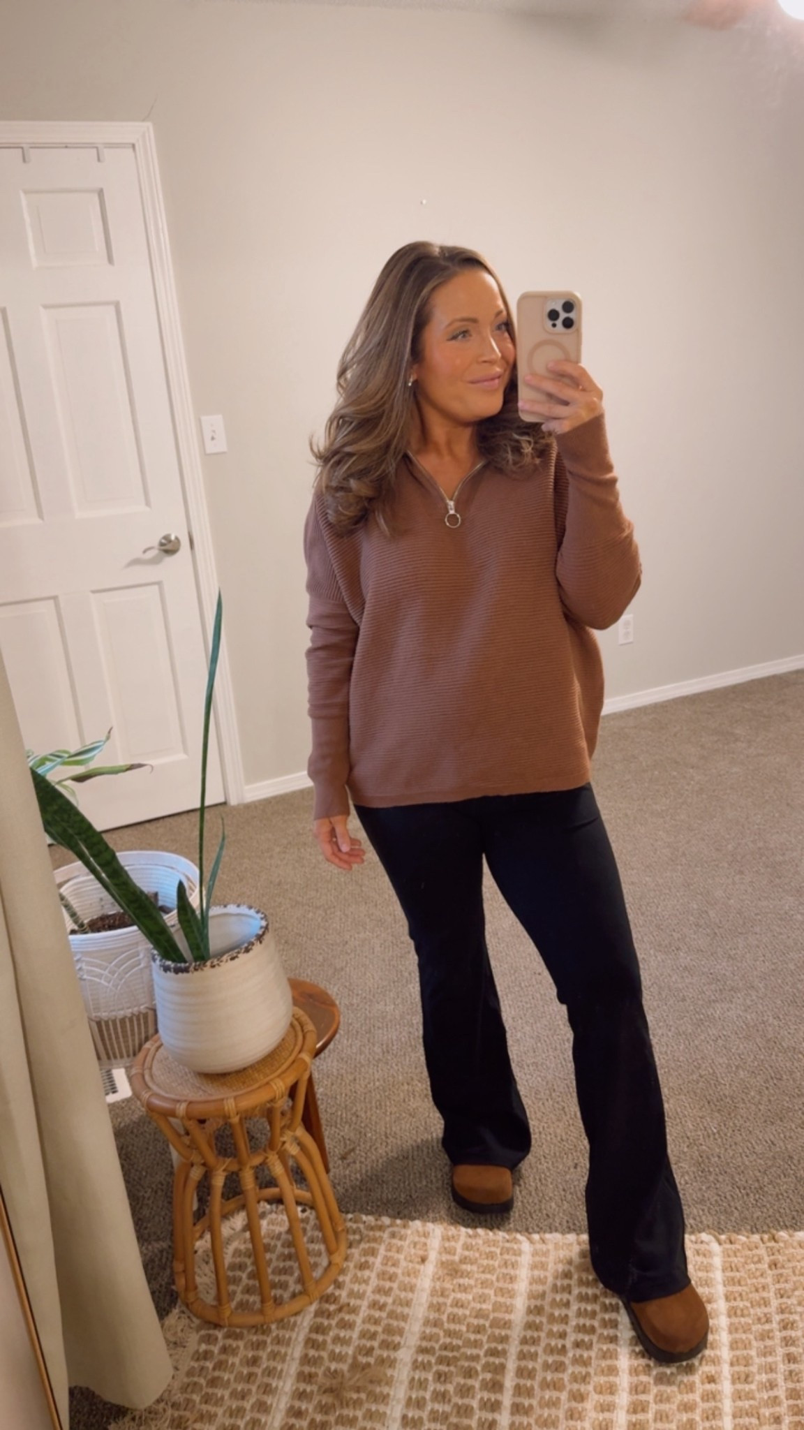 anyone else so happy brown + black go together again? 🤎🖤

#LTKmomlife #LTKBump #LTKootd