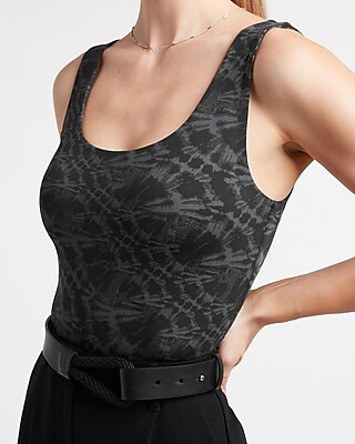 Body Contour Printed Scoop Neck Thong Bodysuit | Express