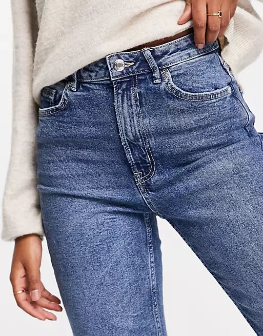 Pull&Bear slim mom jeans in mid blue | ASOS (Global)
