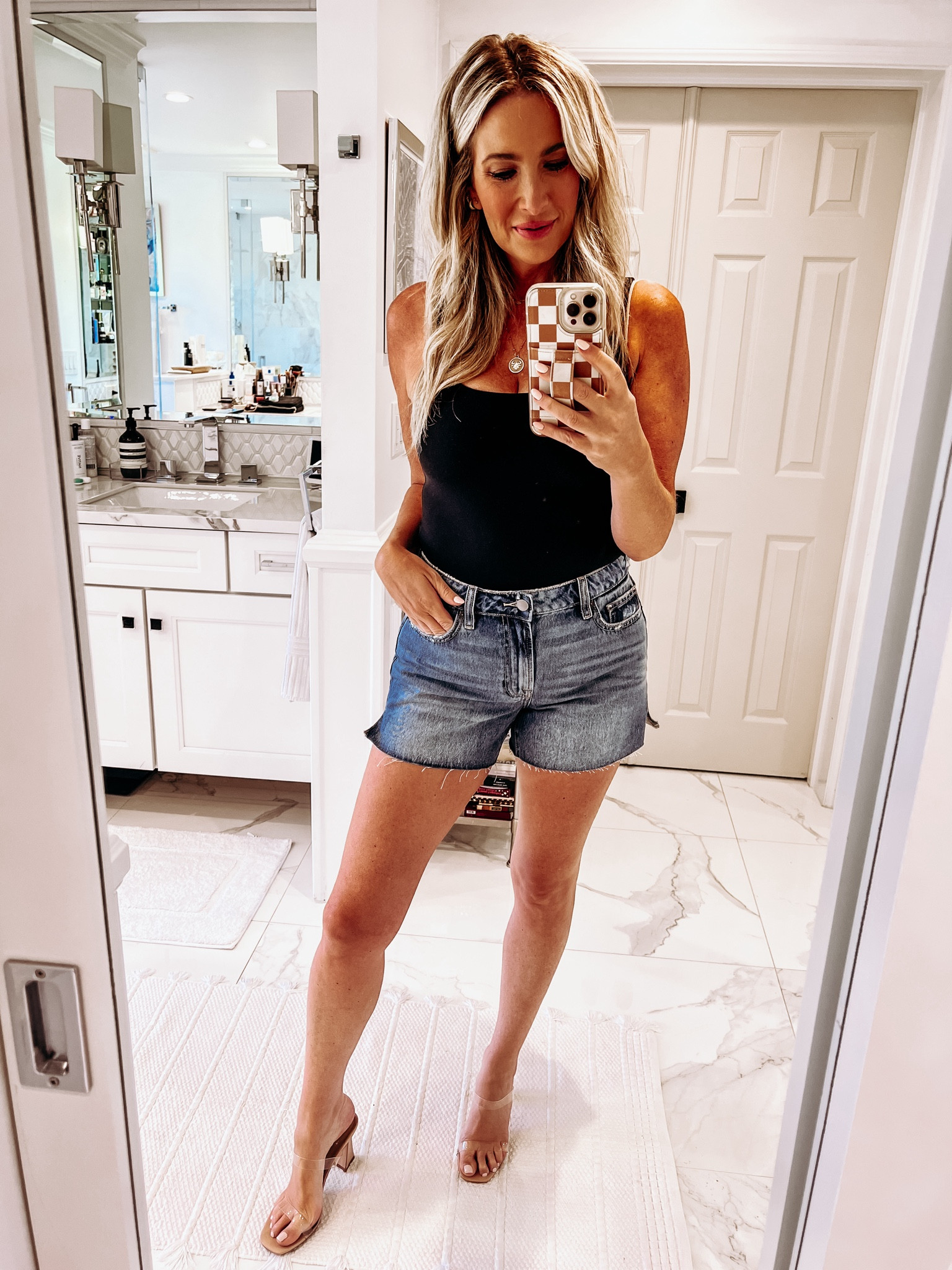Vici high rise distressed denim shorts | wearing size 27, rigid fit, little-to-no stretch