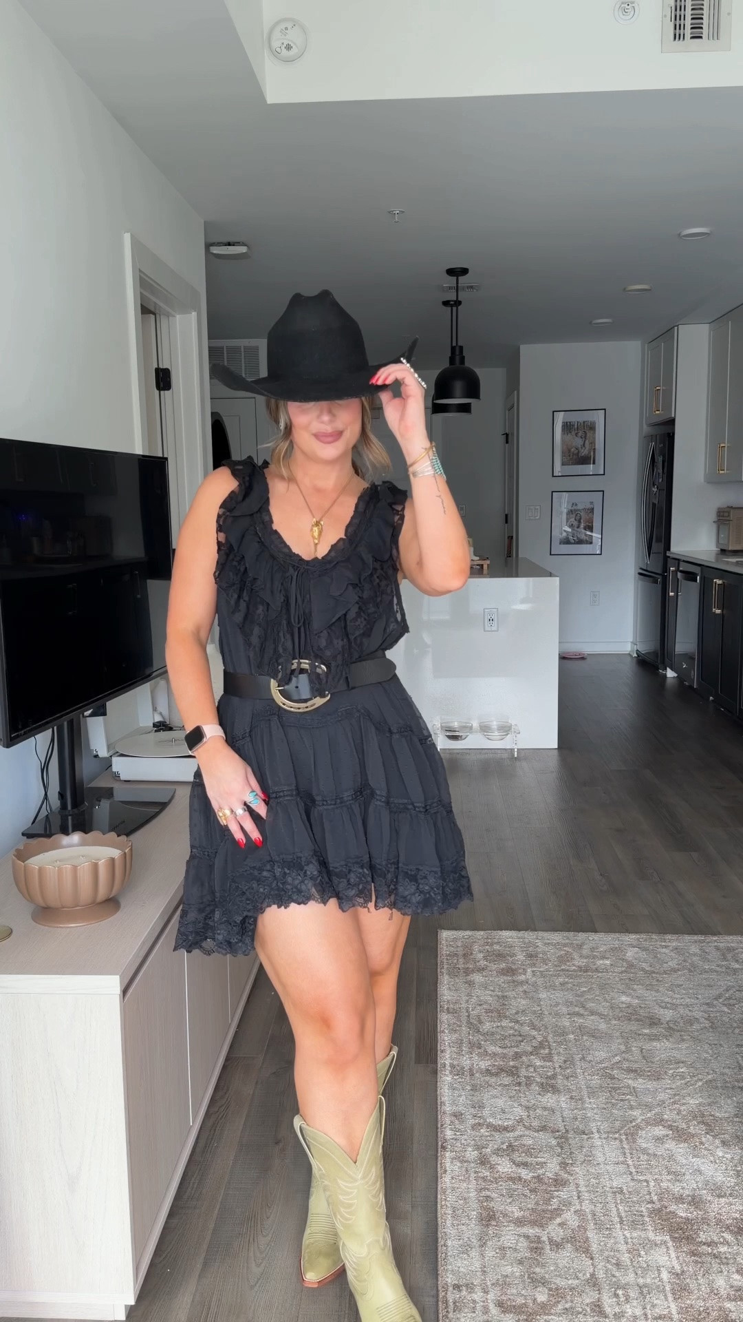 Western outfit inspo
Country concert outfit
