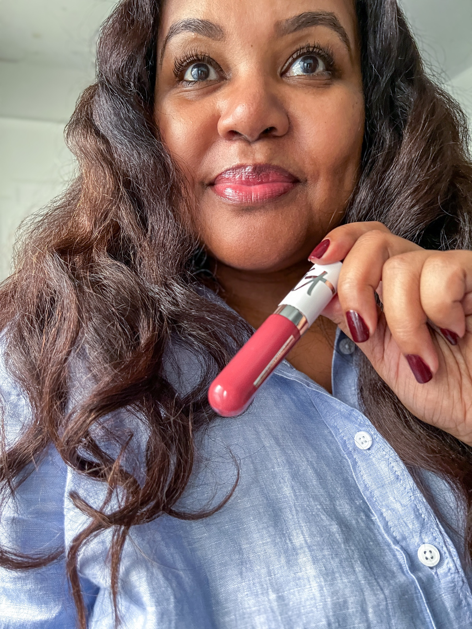 Yep! I may have found a new fave gloss! Confidence in a Serum Gloss from iT Cosmetics is that girl! Comes in three shades. I'm wearing Self Determined.

#LTKFindsUnder50 #LTKSeasonal #LTKBeauty
