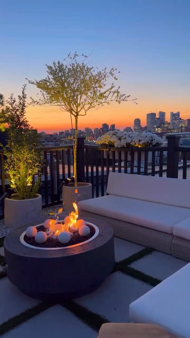 I went into this project with the idea I’d be working with pavers that cost $1.78 each, but then I saw these more expensive ones at Home Depot for $20 a piece and went for it — the point is, the look is similar, so it can be done on a budget. Work with what you got. Glad that rubber flooring is gone, and while yes we did buy new furniture, the paver transformation was certainly the most impactful change up here.



#LTKHome #LTKSeasonal #LTKVideo