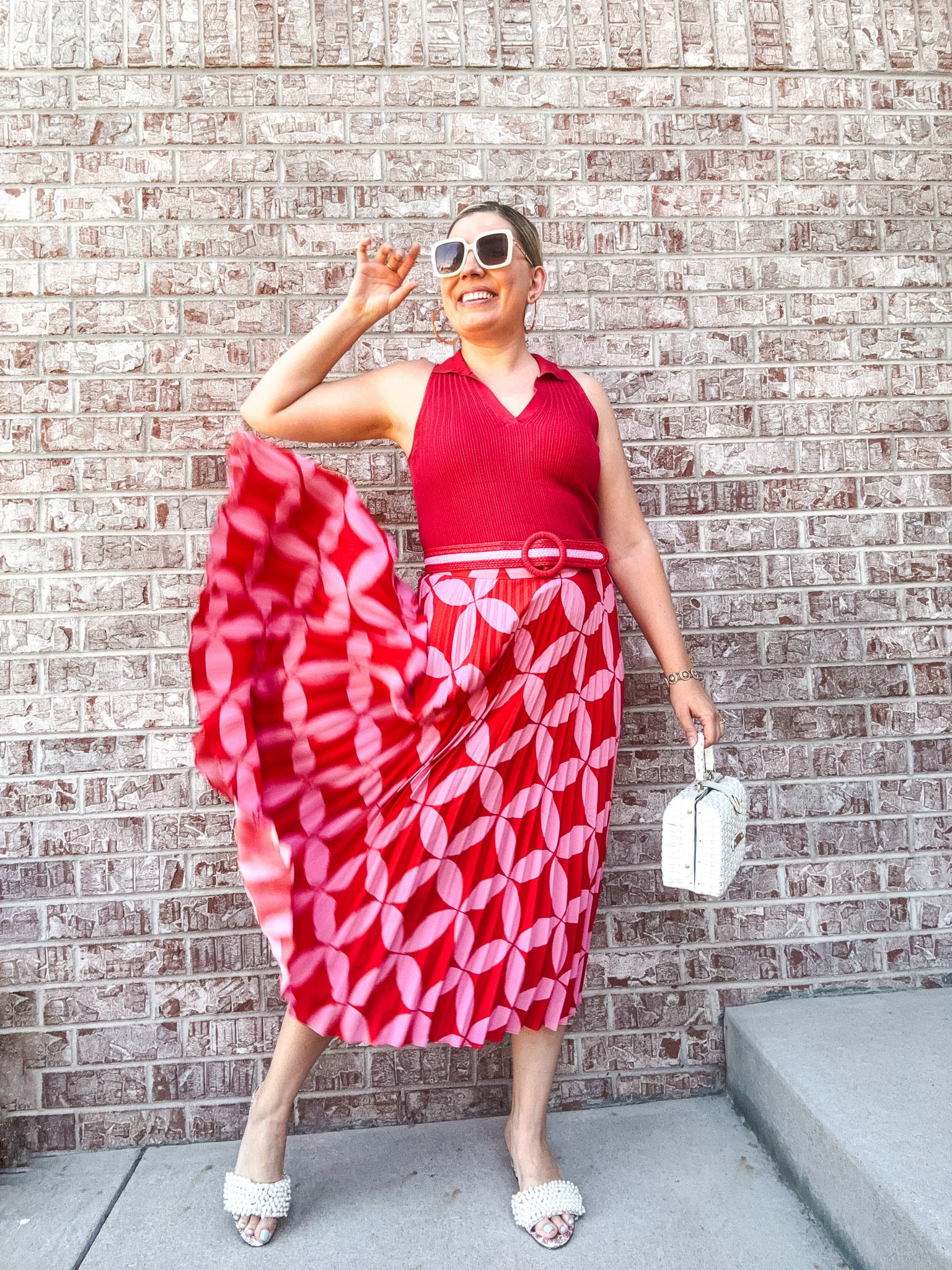 Boden’s prints have been on point recently. I present you with: the most epic pleated skirt. 


#LTKStyleTip #LTKSaleAlert #LTKSeasonal