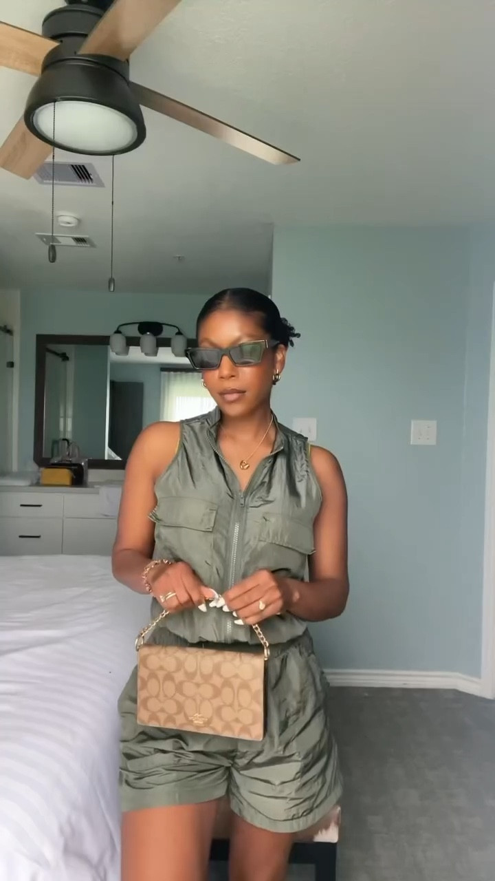 Outfit Inspo

#outfitinspiration #fashionstyle
#everydayoutfit #outfitideas #springfashion

#LTKVideo #LTKSaleAlert #LTKFindsUnder50