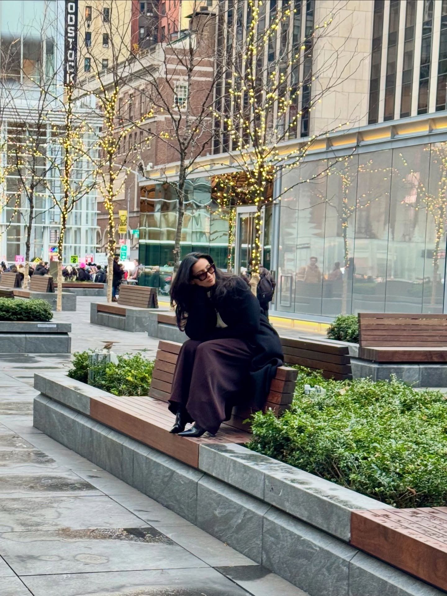 Pequeños momentos que hicieron la semana más bonita: nosotros, la ciudad, un recordatorio de ser valiente y un amor que se siente como Navidad todo el año.
.
.
#lifelately #cityvibe #usagainsttheworld #couplevibes #holidaylove #lovemoments #togetherisbetter #nyc #nyc #manhattan