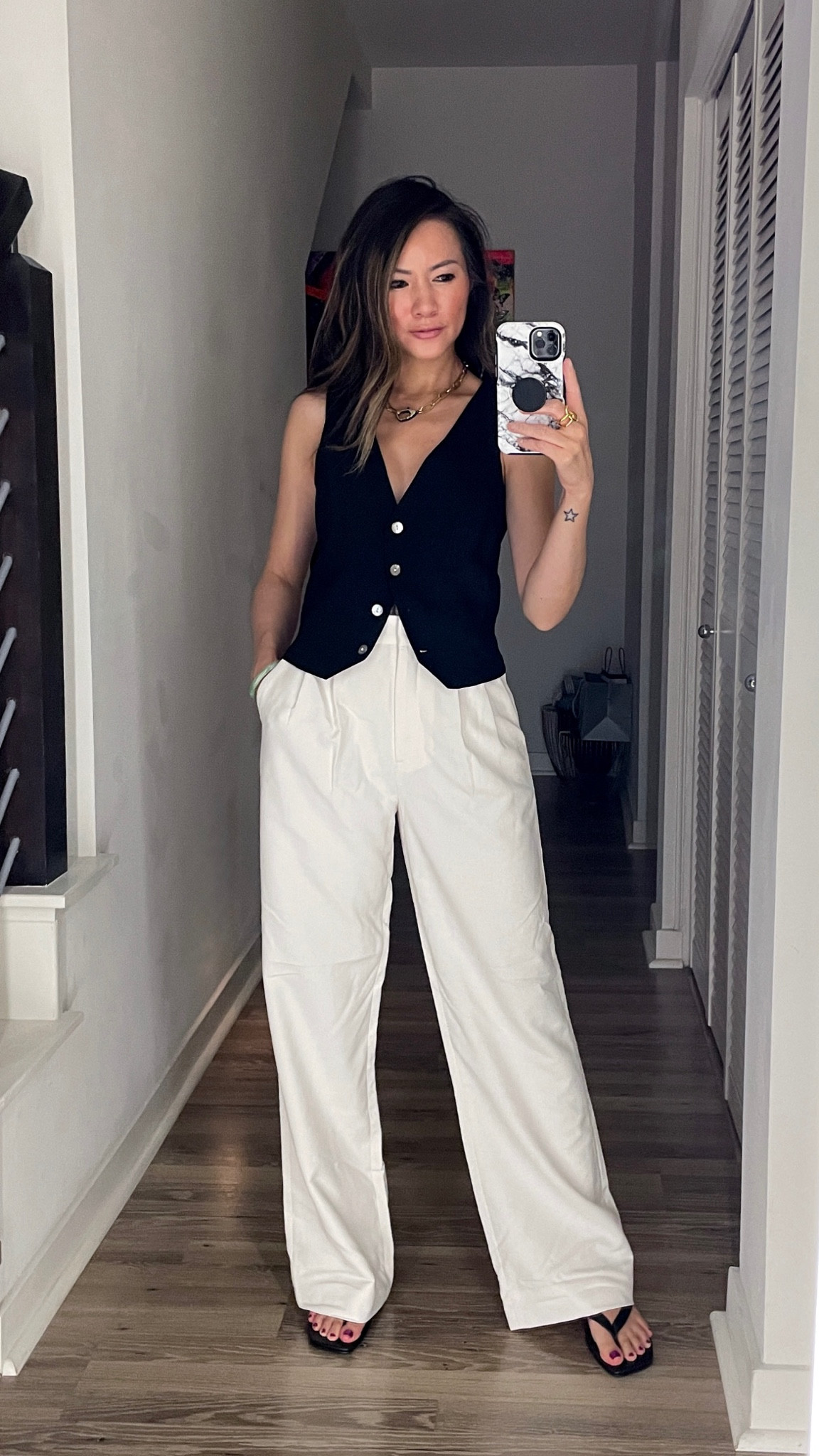 Summer outfit 🤍 Loving the white buttons on this vest from the NSALE paired with my favorite trousers that I’m guilty of owning in almost all the colors. Perfect to transition from summer to fall. Throw a blazer on for chilly days/nights. 

Vest, trousers, work outfit, summer outfit, fall outfit, NSale, Nordstrom, Nordstrom Anniversary Sale, The Stylizt 



#LTKxNSale #LTKWorkwear #LTKFindsUnder100