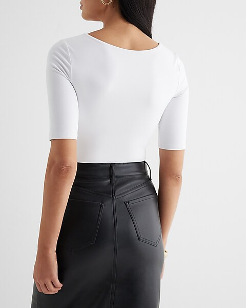 Body Contour High Compression Sweetheart Neckline Tee | Express