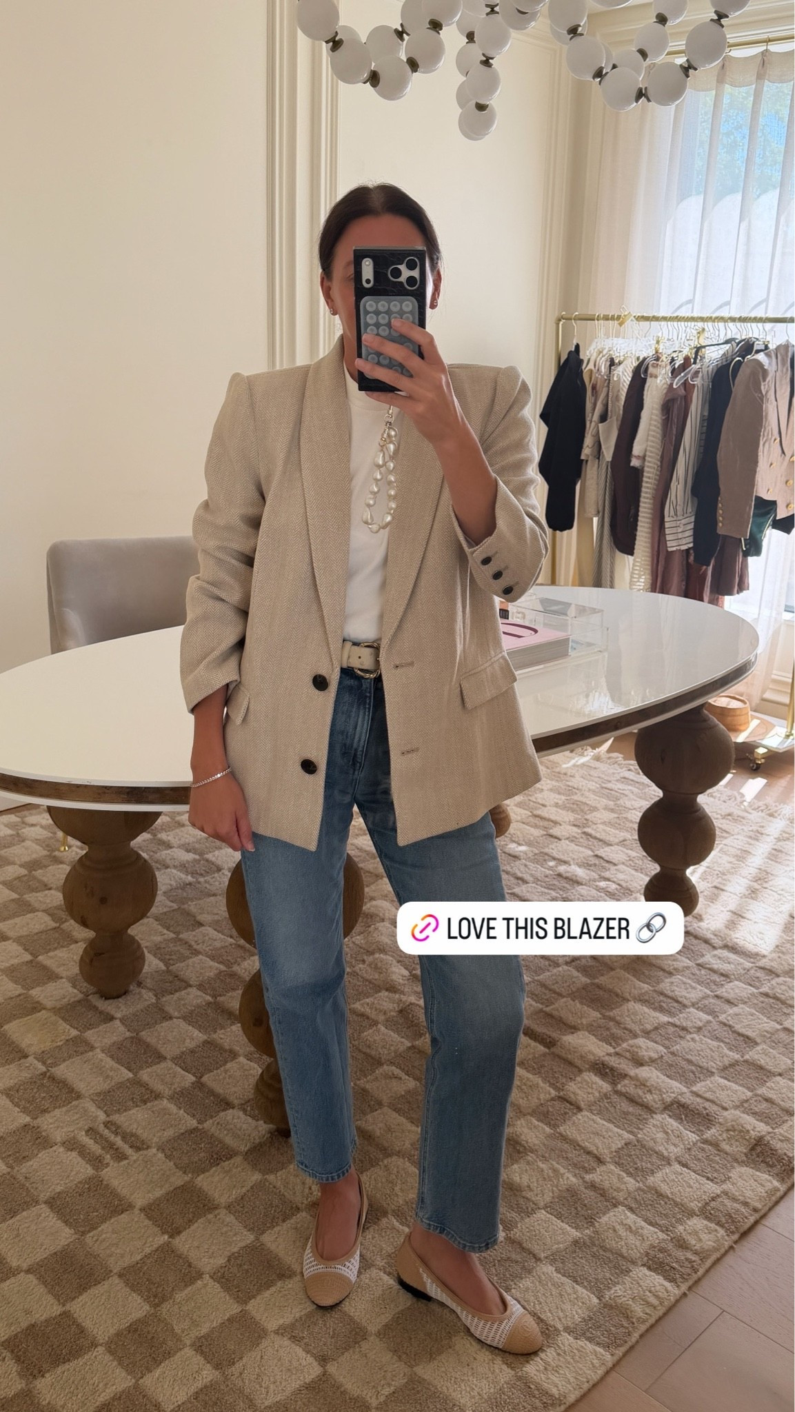 Fall blazer and jeans outfit

#LTKgrwm #LTKootd #LTKWorkwear