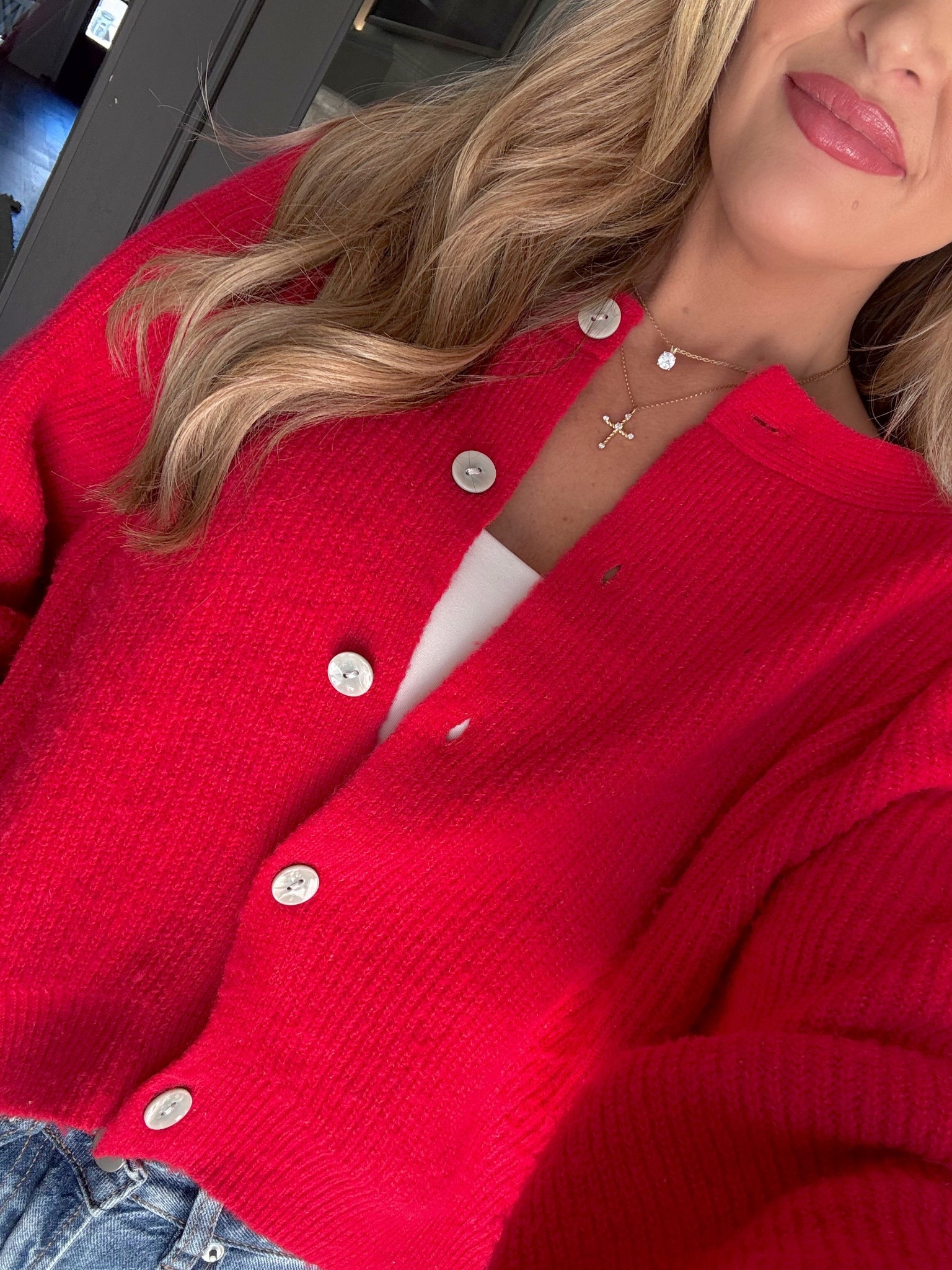 today’s casual ootd for my hair apt. this look would be great for valentine’s day if you’re looking for something to wear to a class party, galentines or casual date night! (wearing size small in sweater, 25 in jeans & shoes run BIG - I sized down 1/2 size and they’re still big)

casual outfit, vday, valentine’s day, date night, red sweater, barrel jeans, leopard flats

#LTKootd #LTKFindsUnder100 #LTKdayinmylife