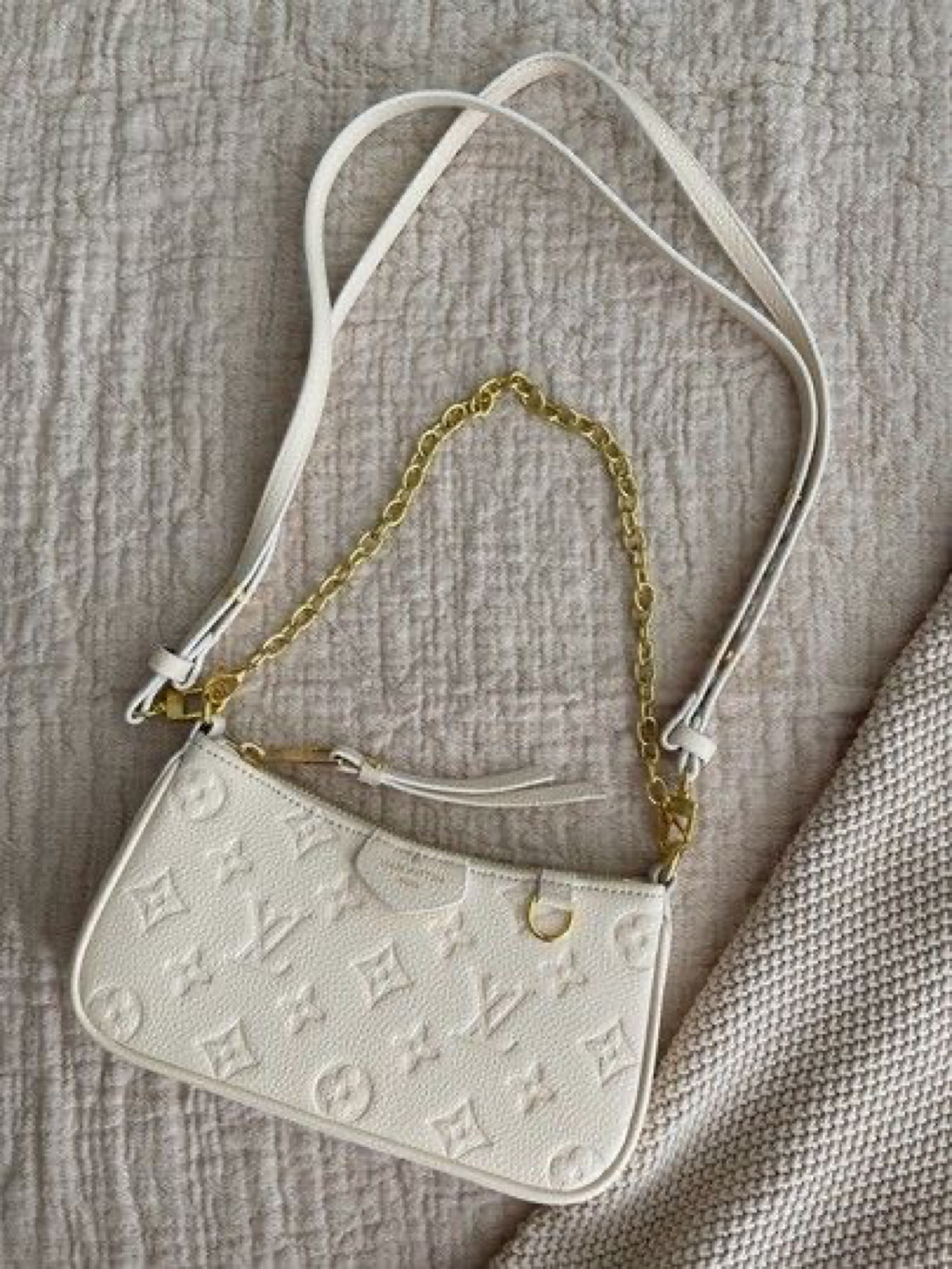 White DHgate LV purse🤍

#LTKGiftGuide #LTKItBag #LTKStyleTip
