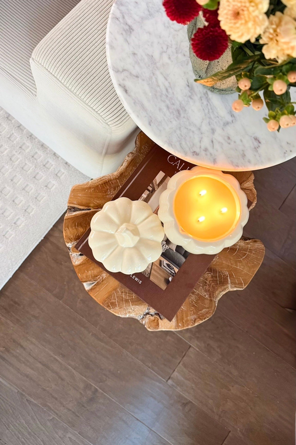 #TargetPartner When I think about the @Target  Red bag, I think about beautiful seasonal moments like this! The bag carries more than the purchases. It carries the seasonal pieces that help romanticize my everyday ✨ sharing some of my favorites candles for fall and will set the mood for your home.

#LTKselfcare #LTKHome #LTKSeasonal