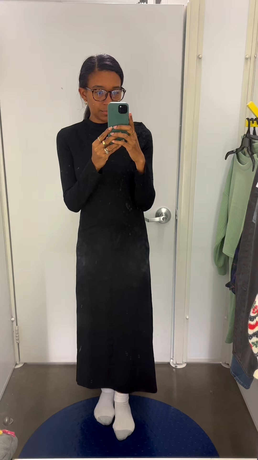 If you are looking for the perfect black dress for winter, you are going to love this dress from Old Navy. 

This long sleeve dress is perfect for layering. It is too short for me, but they do offer tall sizing as well. 

This dress is stretchy making it really comfortable you can dress it up or down it’s so versatile.

Sizing: I’m wearing a small. I’m 5’8”small or size 4

Classic style, holiday, winter outfit, layers, date night, try on, little black dress, LBD

#LTKTall #LTKootd #LTKHoliday