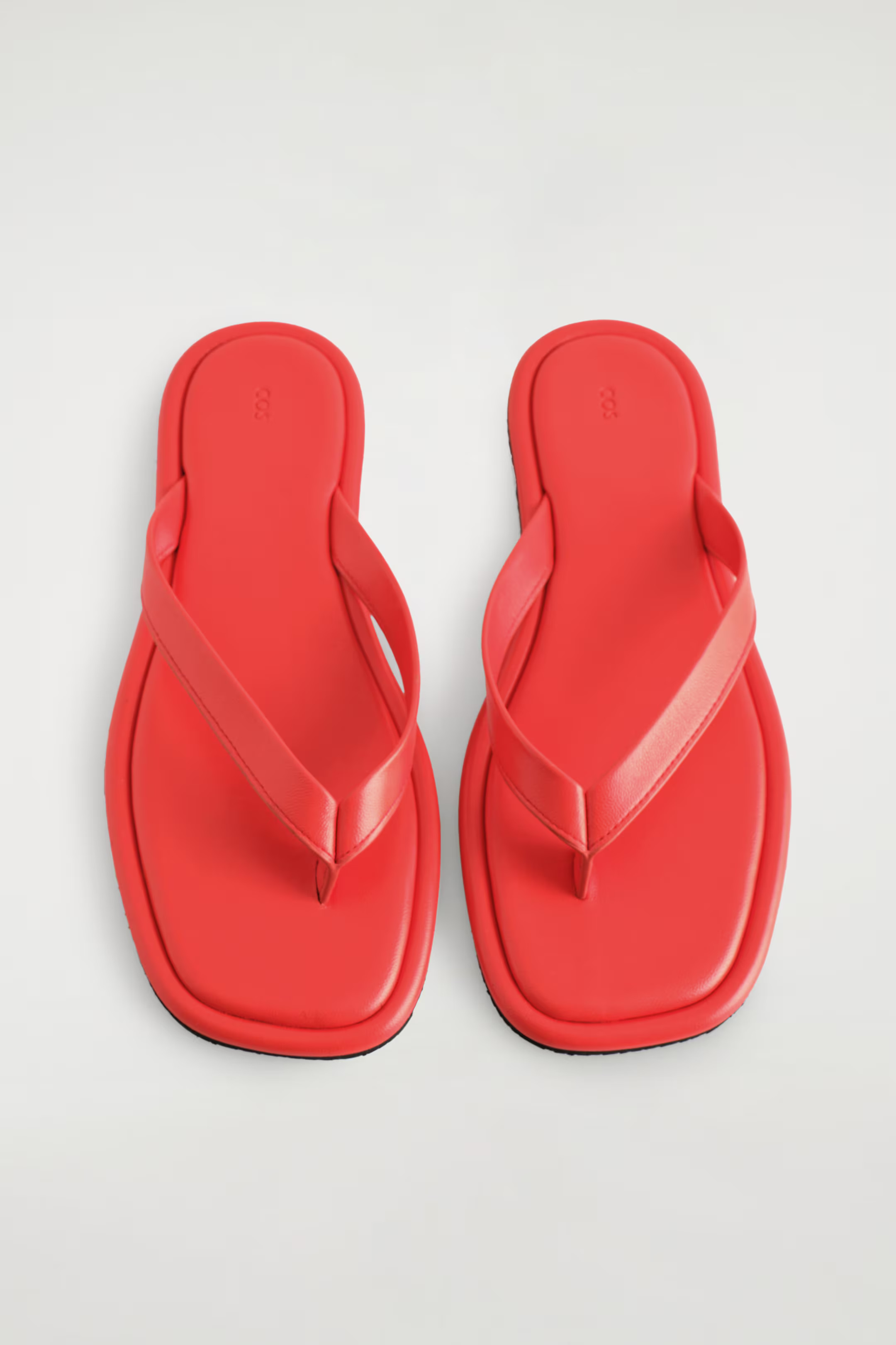 LEATHER FLIP FLOPS - RED | COS | COS UK