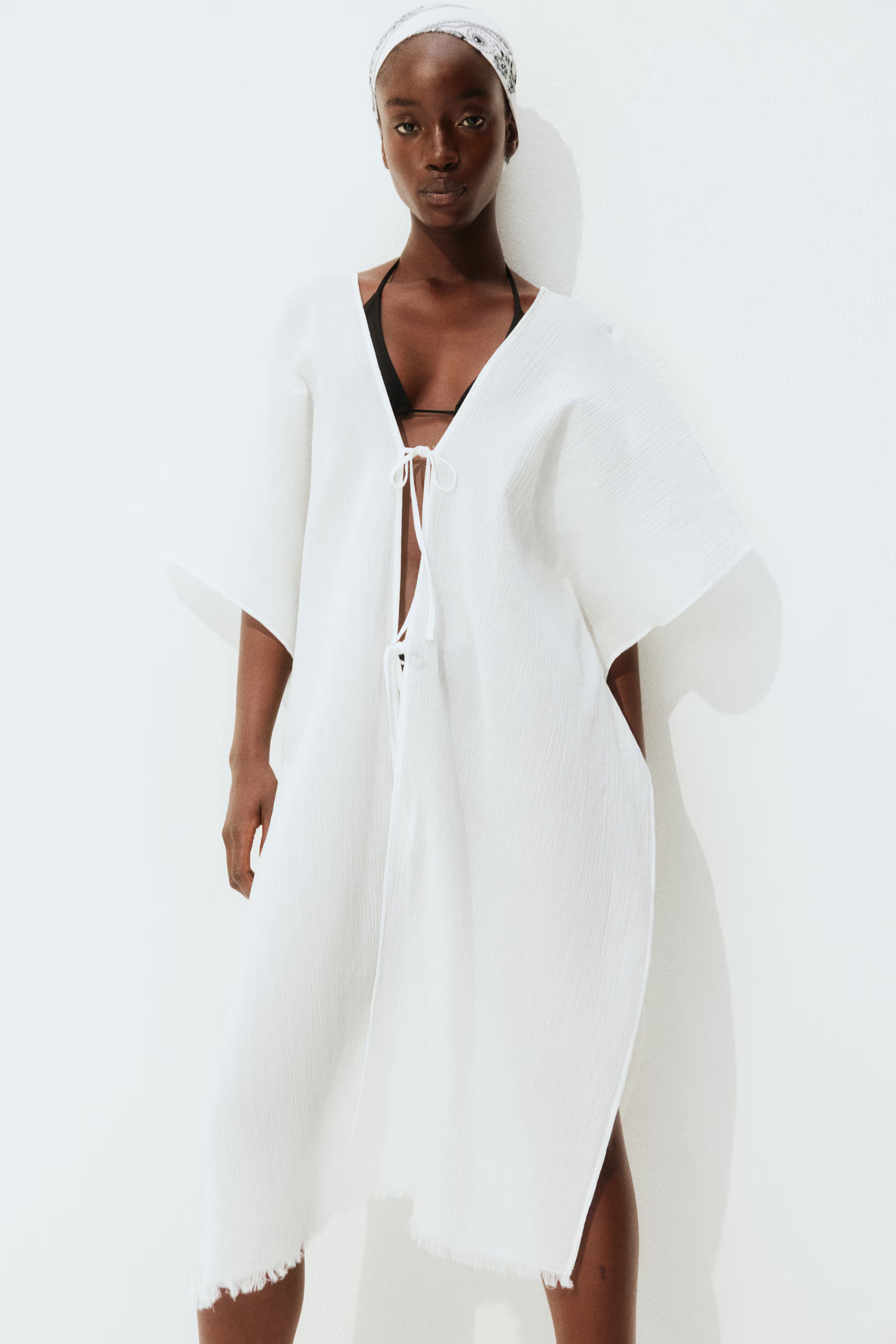 Crinkled Beach Kaftan - White - Ladies | H&M US | H&M (US + CA)