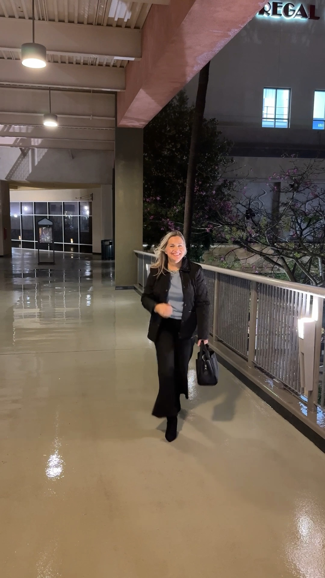 Here’s what I wore on an impromptu rainy Friday night out for dinner. These pieces are all classic and worn on repeat  