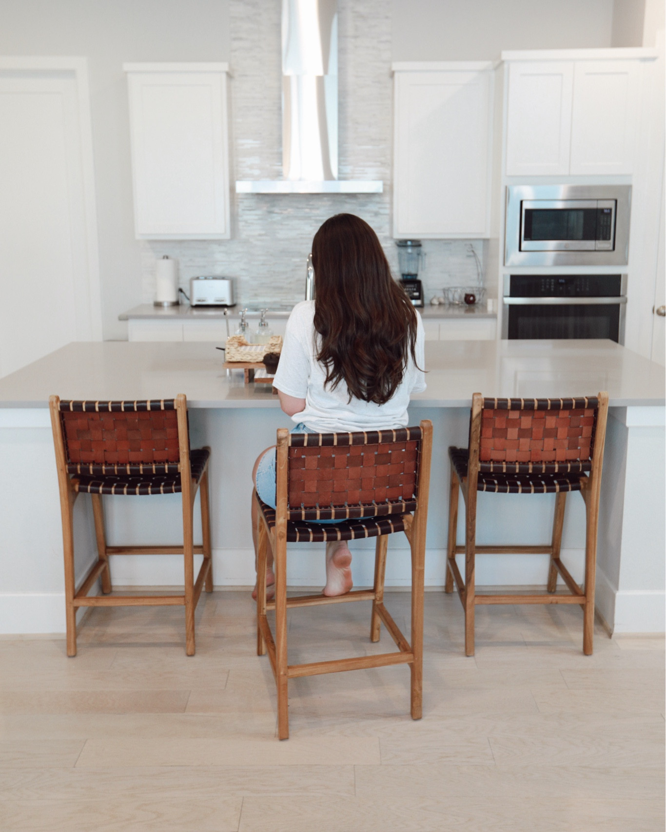 Our new kitchen bar stools & charcuterie boards! I am so excited to have these items for the upcoming holidays since my husband and I love to host!😍🤎

Home, kitchen furniture, kitchen finds, bar stools, hosting items, charcuterie boards, holiday season, home decor, home style inspo, kitchen inspo

#LTKParties #LTKStyleTip #LTKHome