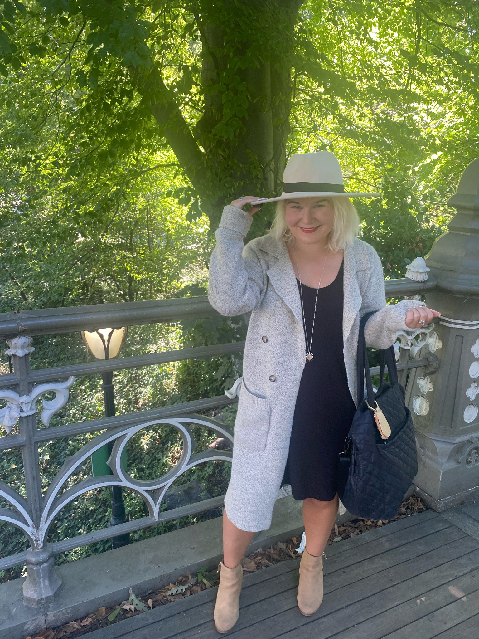 My favorite coatigan is on sale! Use code EBF20 for 20 percent off. Fit is true to size.

#LTKSeasonal #LTKsalealert #LTKHoliday