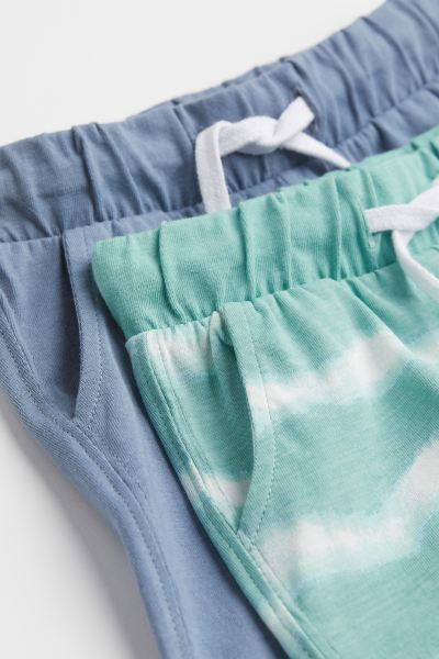 Set in soft cotton jersey with two T-shirts, two tank tops, and two pairs of shorts. T-shirts wit... | H&M (US + CA)