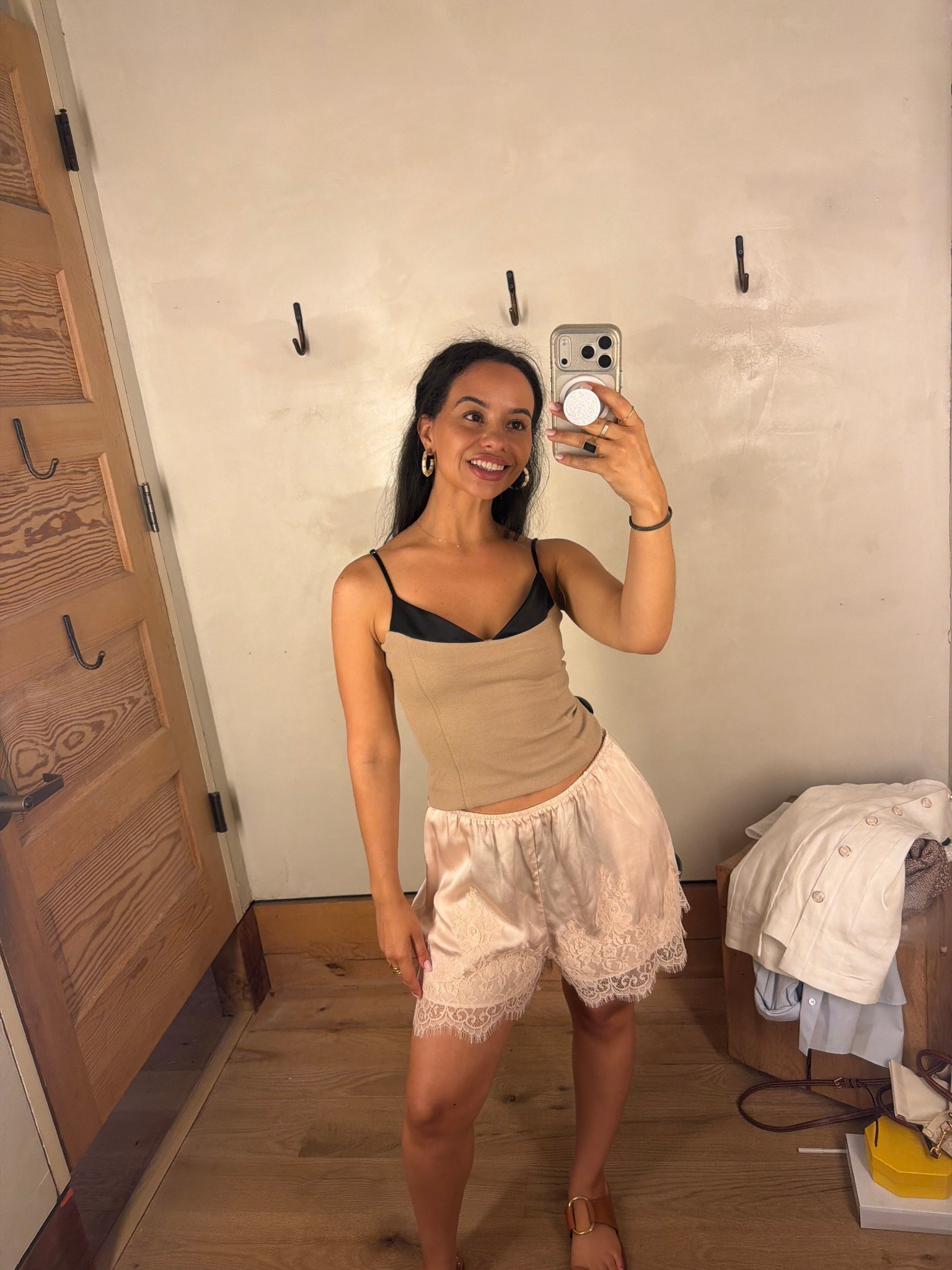 Top XS, bottoms S (run large, size down)

#LTKvlog #LTKdayinmylife #LTKPetite