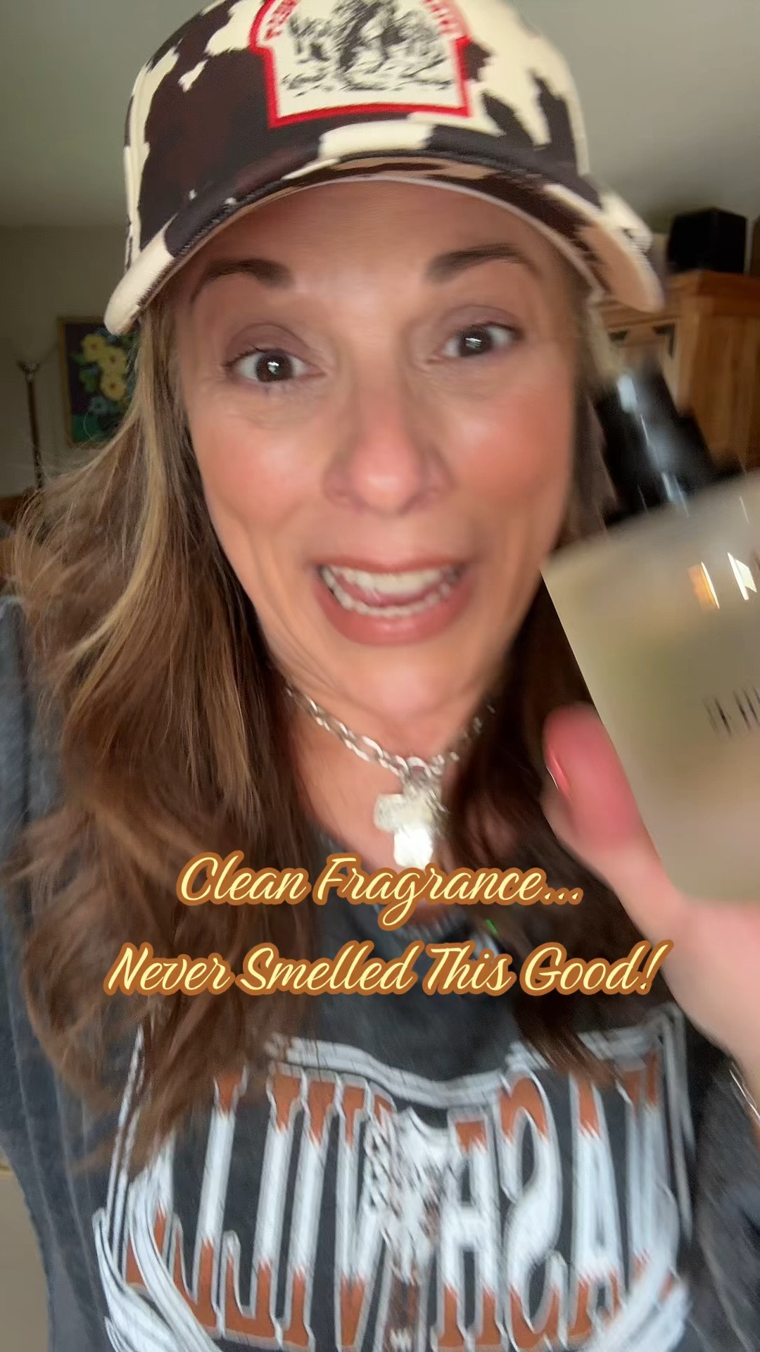 Soft, warm, and the kind of scent that lingers in the best way ✨ DIME Beauty Stay Awhile has become my everyday clean girl perfume obsession. ##DimeBeauty##CleanPerfume##PerfumeTok##VanillaPerfume##gourmandperfume
