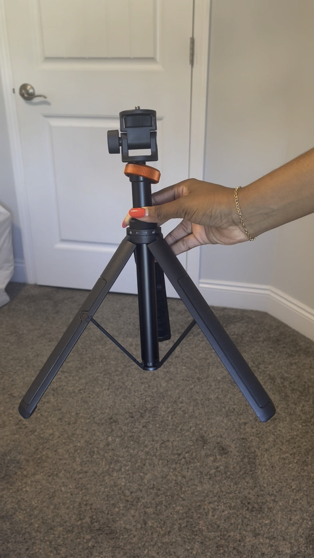 My favorite tripod!! So sturdy gets long and short! I use it to film content and UGC! 🙌🏾🤝🏾

#LTKFind #LTKSale