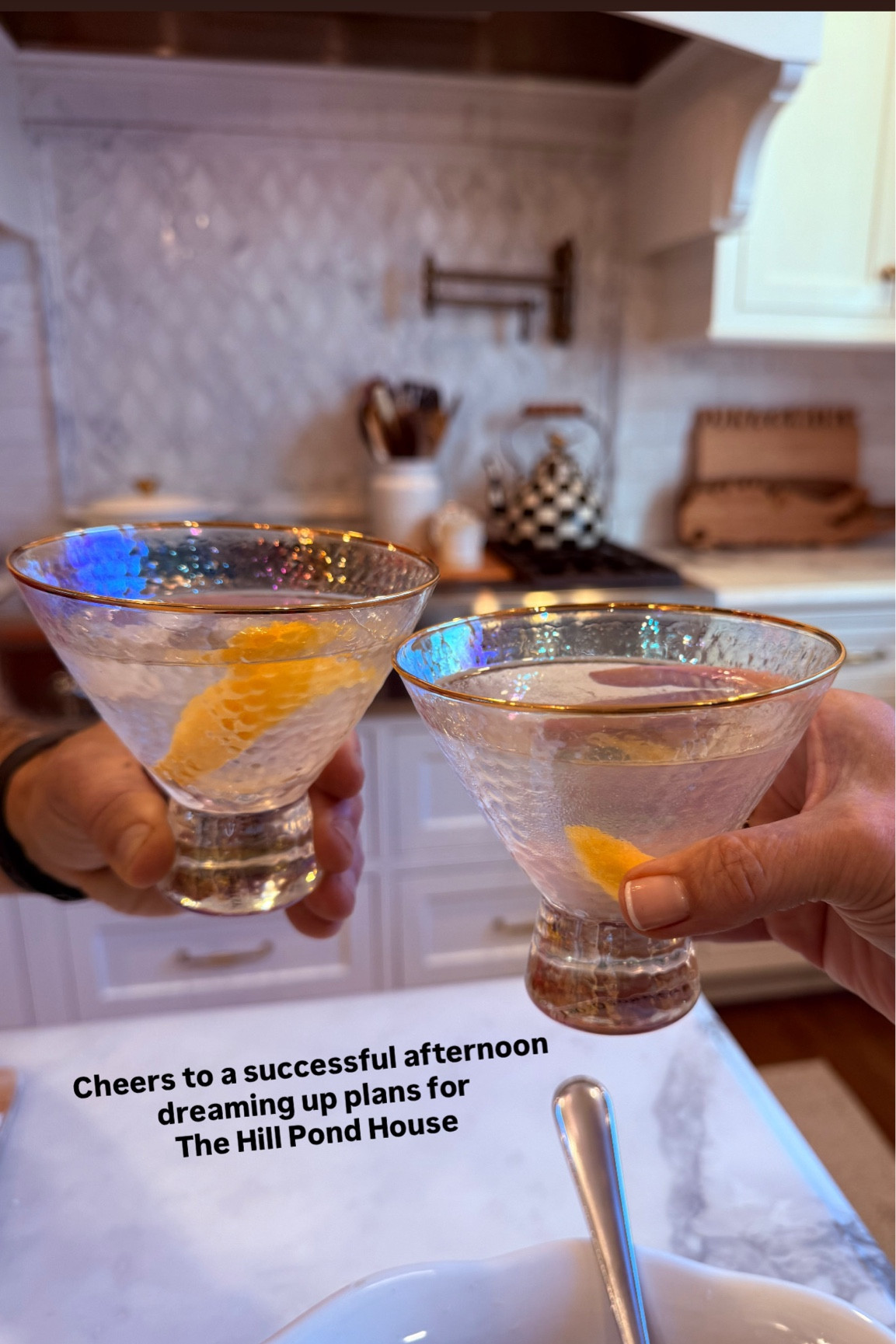 Cheers to a productive day - it’s always better with beautiful glasses! Absolutely love these hammered glass martini glasses with gold rim from Anthropologie!