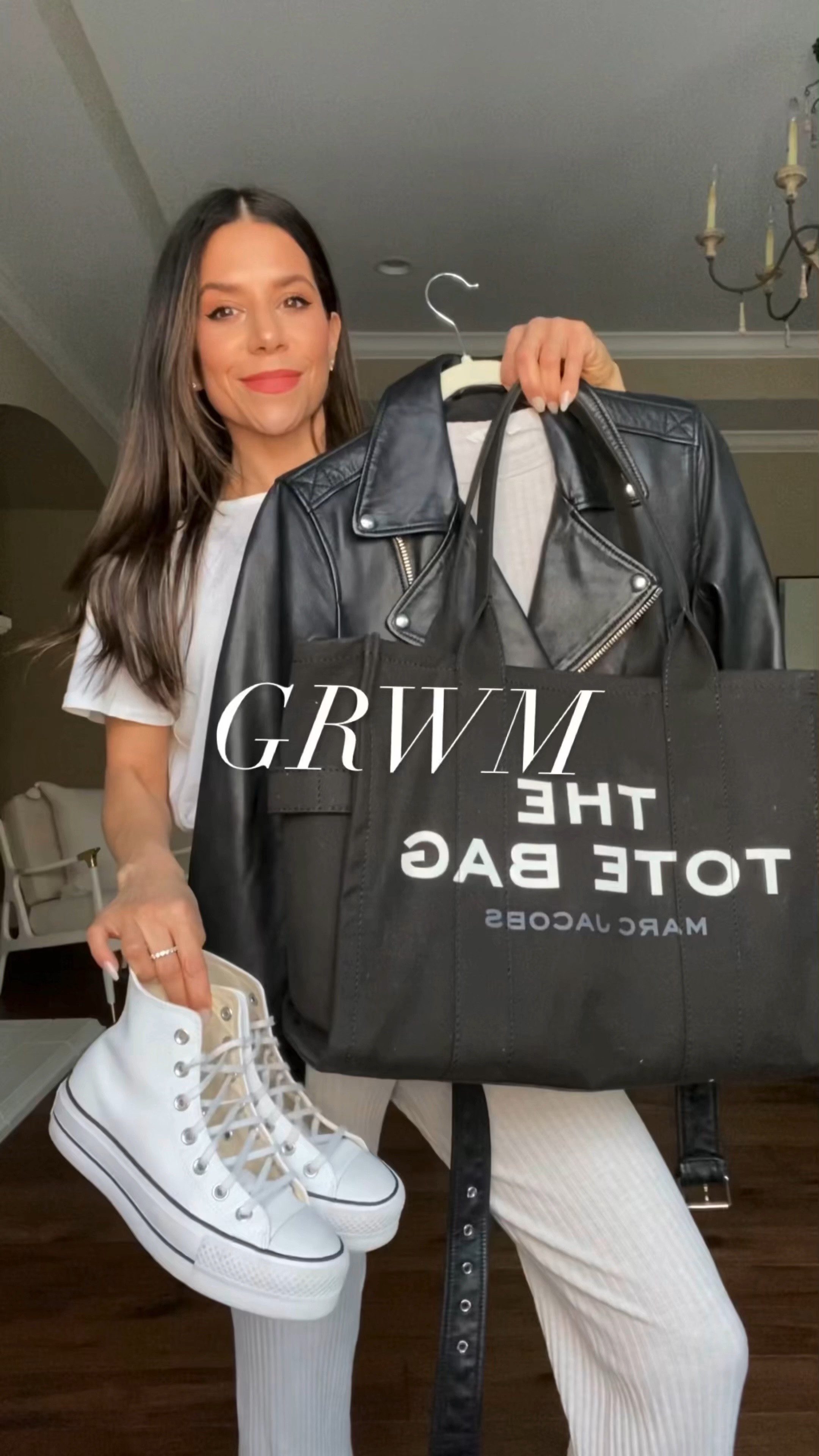 Travel outfit idea for fall✈️