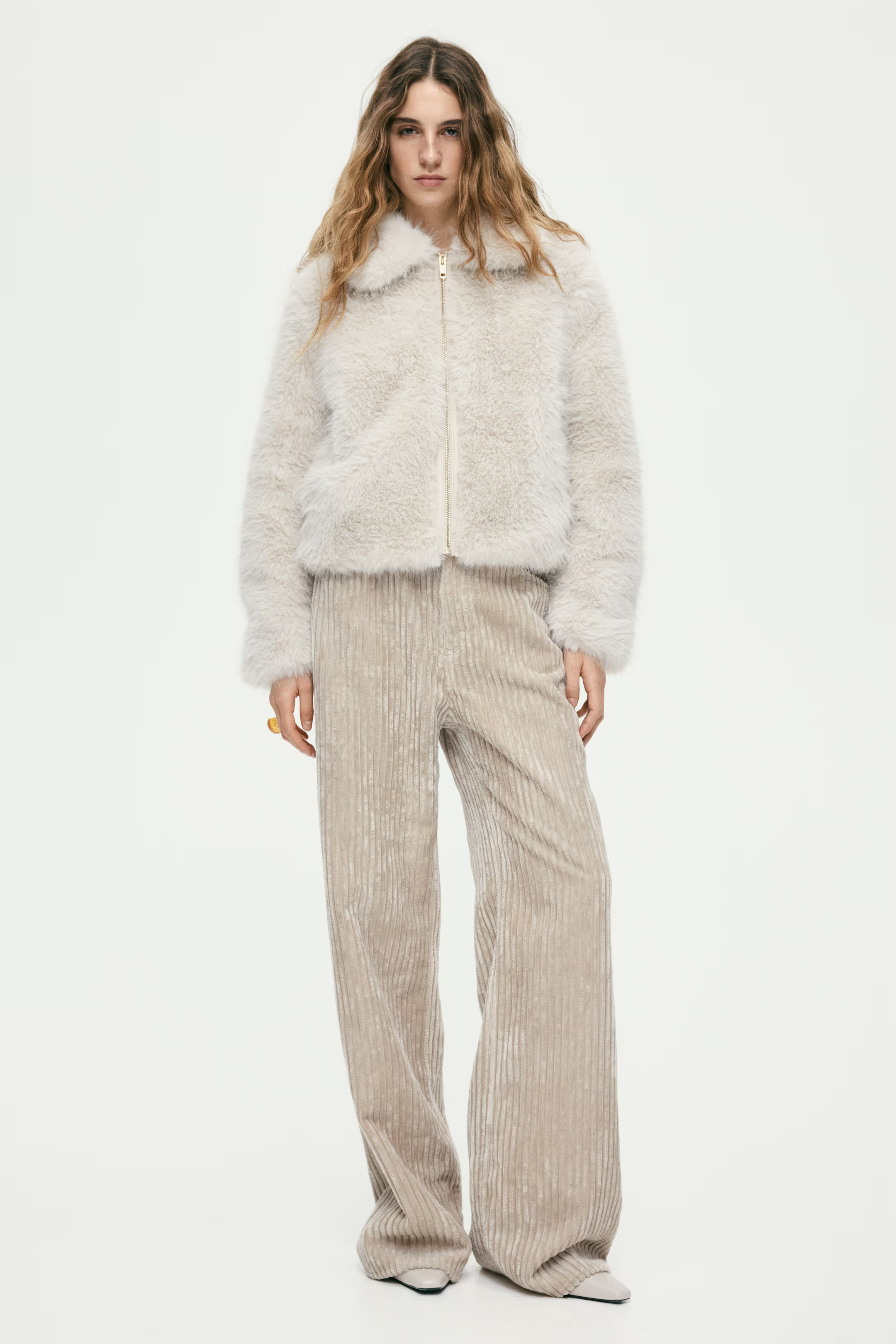 Cordhose in Bootcut | H&M (DE, AT, CH, NL, FI)