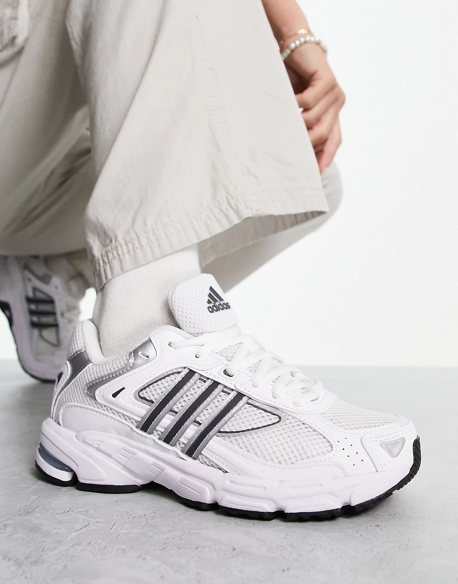 adidas Originals Response CL trainers in white silver and grey | ASOS (Global)