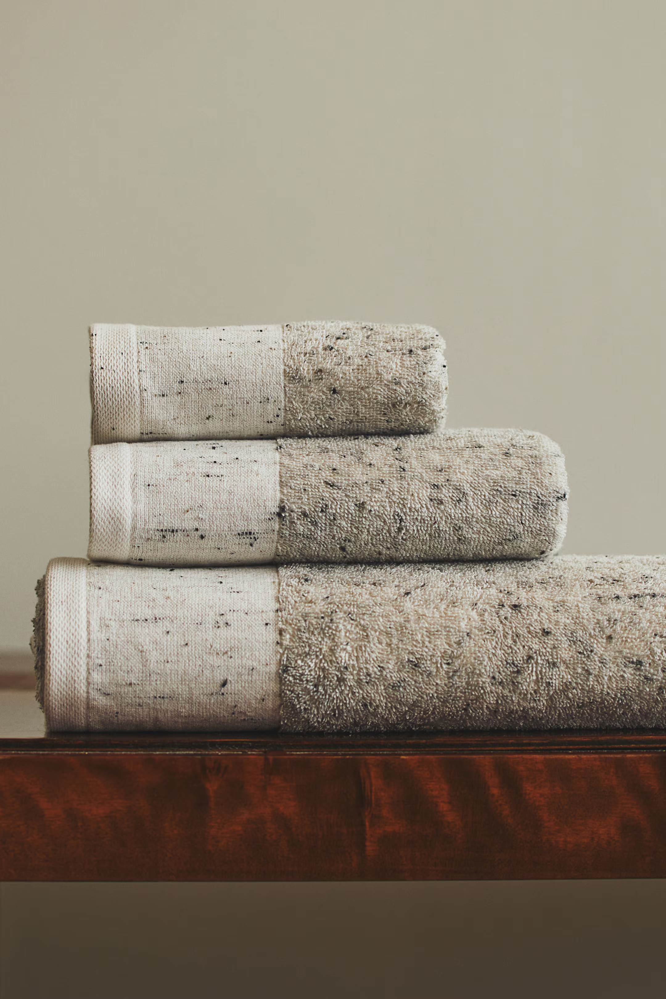 Cotton Bath Towel with Fiber Neps | H&M (US + CA)