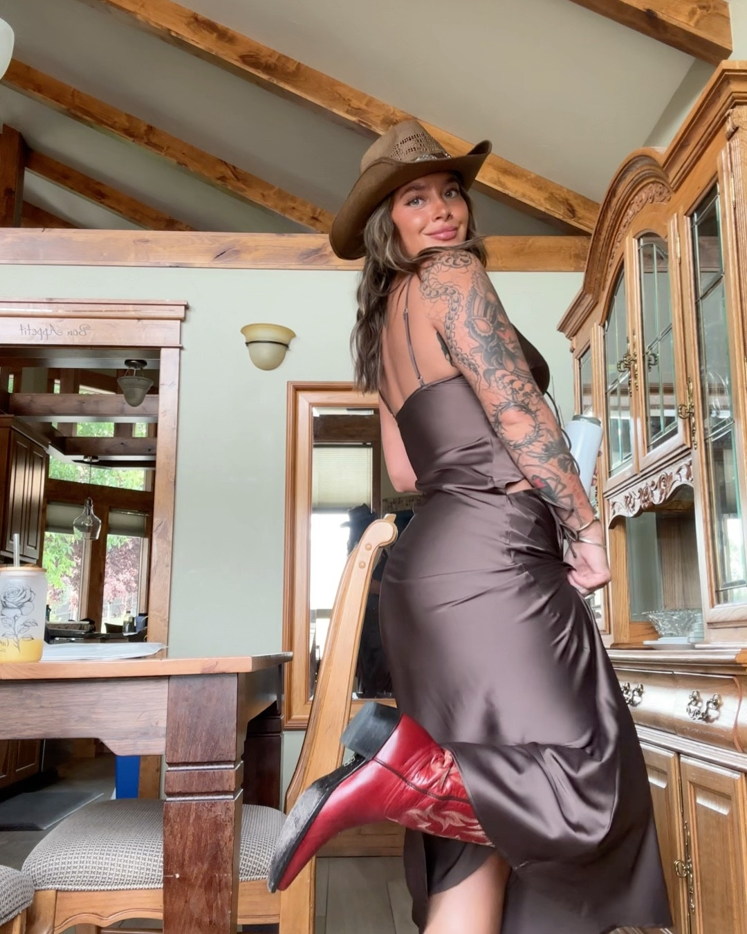 Western Wedding Inspo🤎 
Dress is a size 6
The hat is a Shyanne hat from boot barn
Necklace is from Etsy

I tagged similar products✨
#LTKstyle #weddingstyle #western #wedding #stylee

#LTKWedding #LTKStyleTip