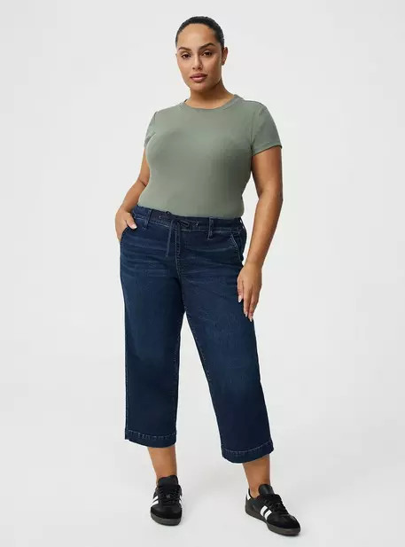 Crop Weekend Mid-Rise Wide-Leg Jean | Torrid (US & Canada)