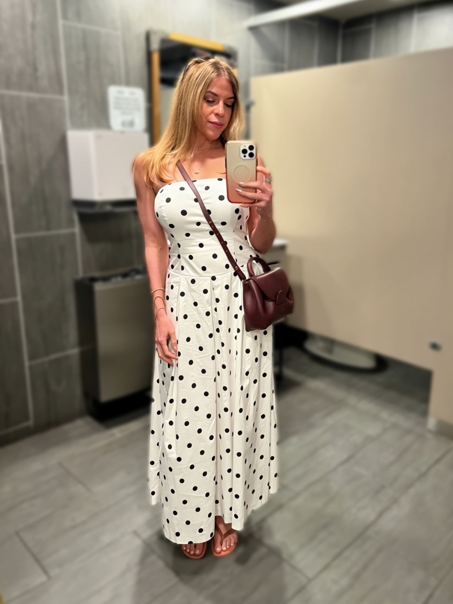 Strapless, spotted, and already mentally on the ship. Tell me all your cruise essentials! 🚢

#LTKOver40 #LTKootd #LTKPetite