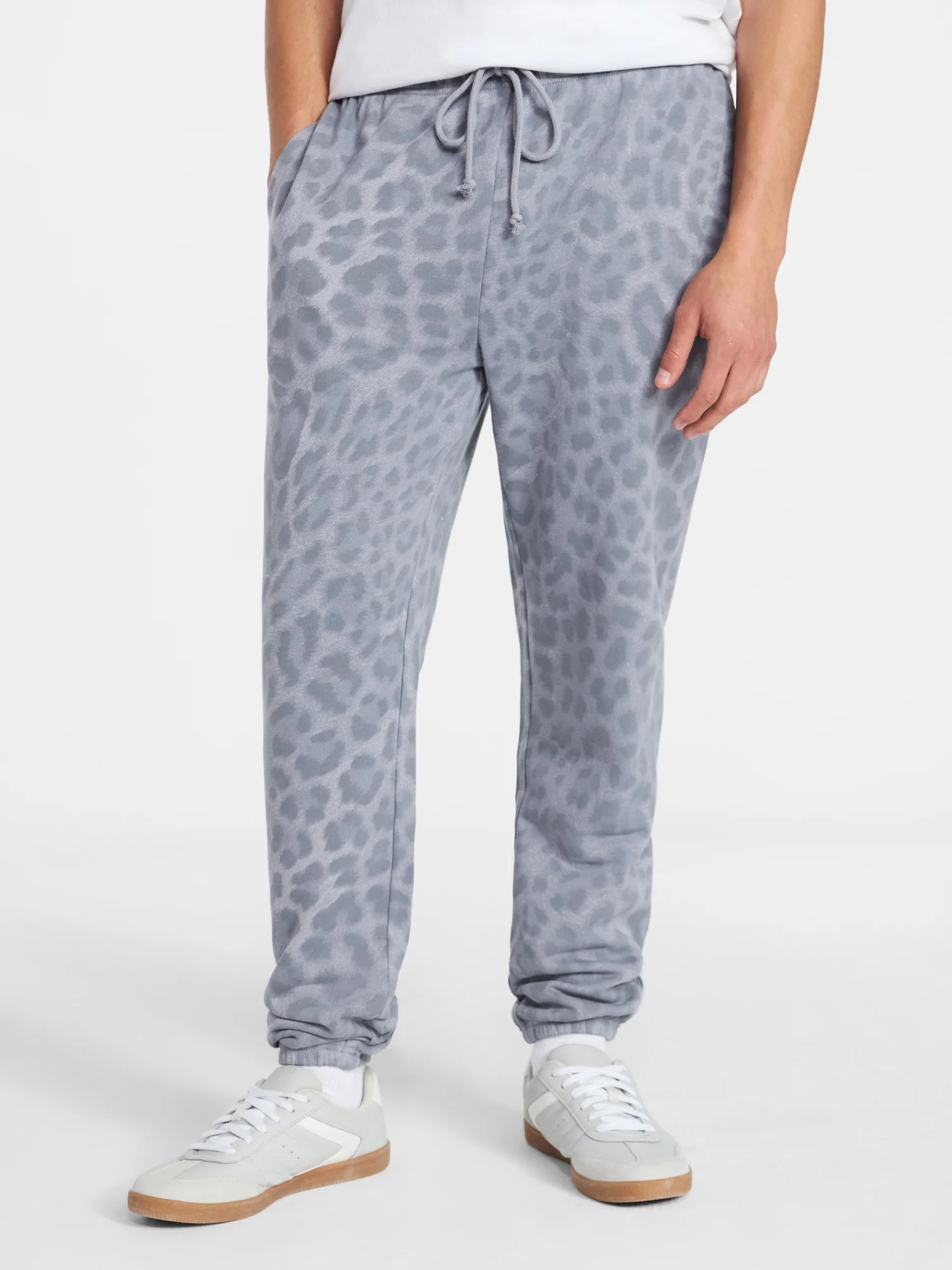 No Boundaries Soft Fleece Jogger Sweatpants, 30'' Inseam, Men's & Big Men's Sizes XS-4XLT | Walmart (US)