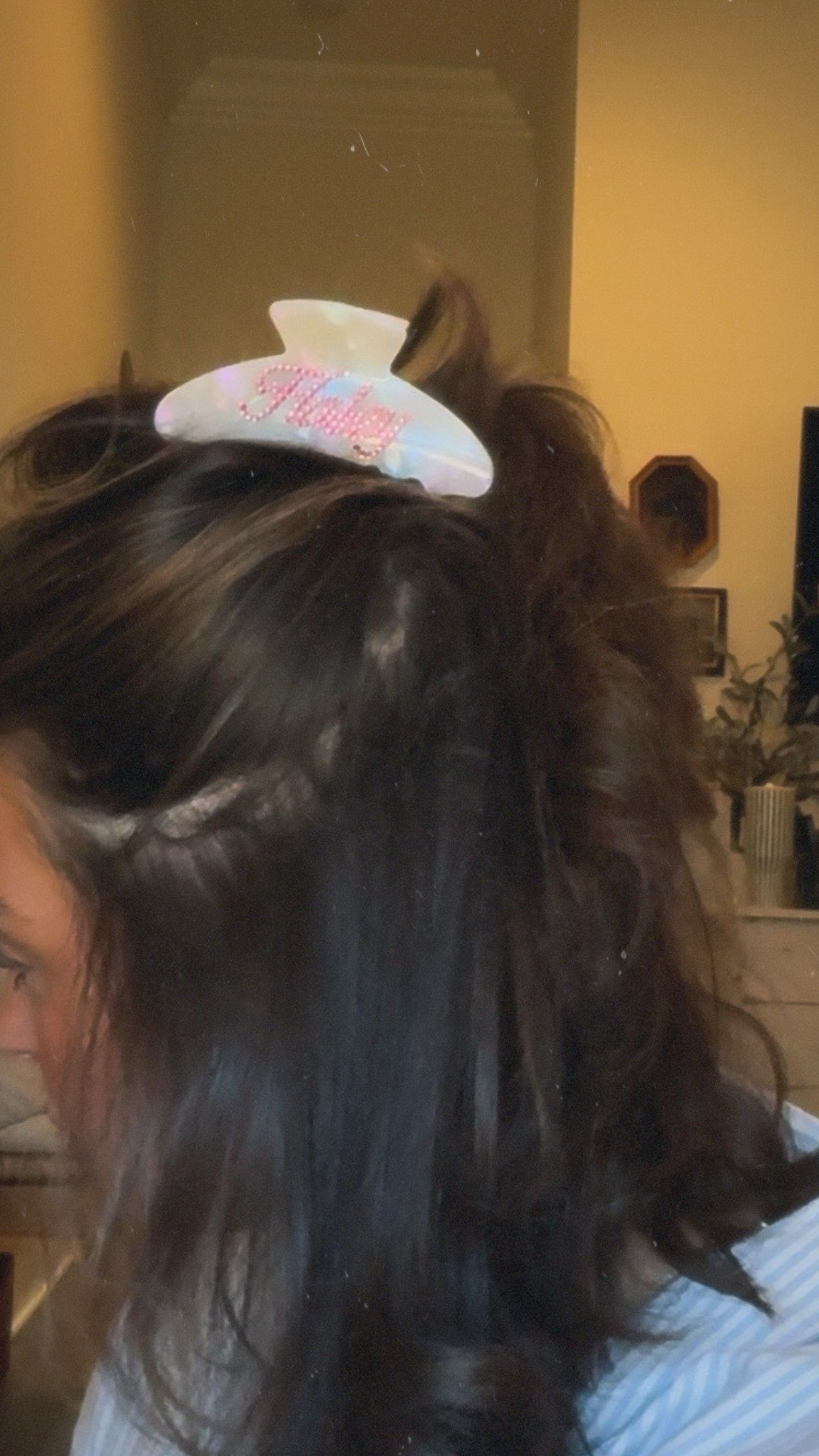 the cutest custom hair clip from Amazon 🎀✨🫧

#LTKselfcare #LTKgrwm #LTKdayinmylife